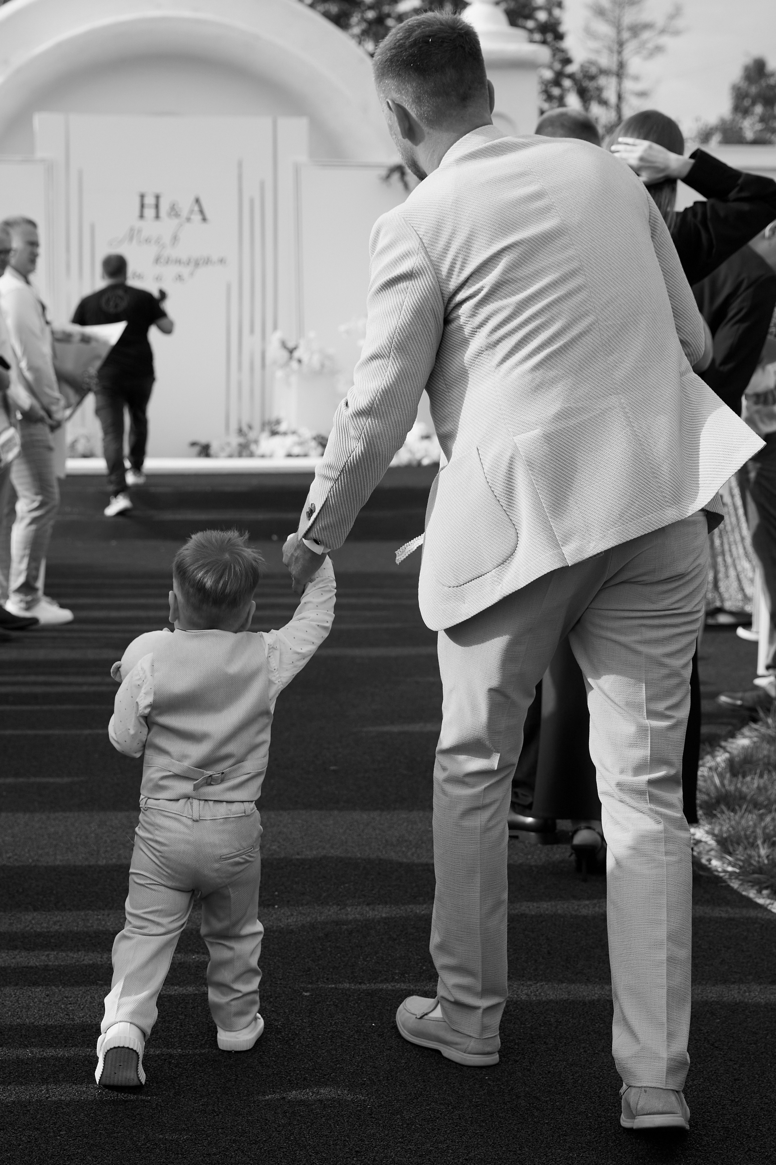 Мы рождены, чтобы сиять. Обо мне