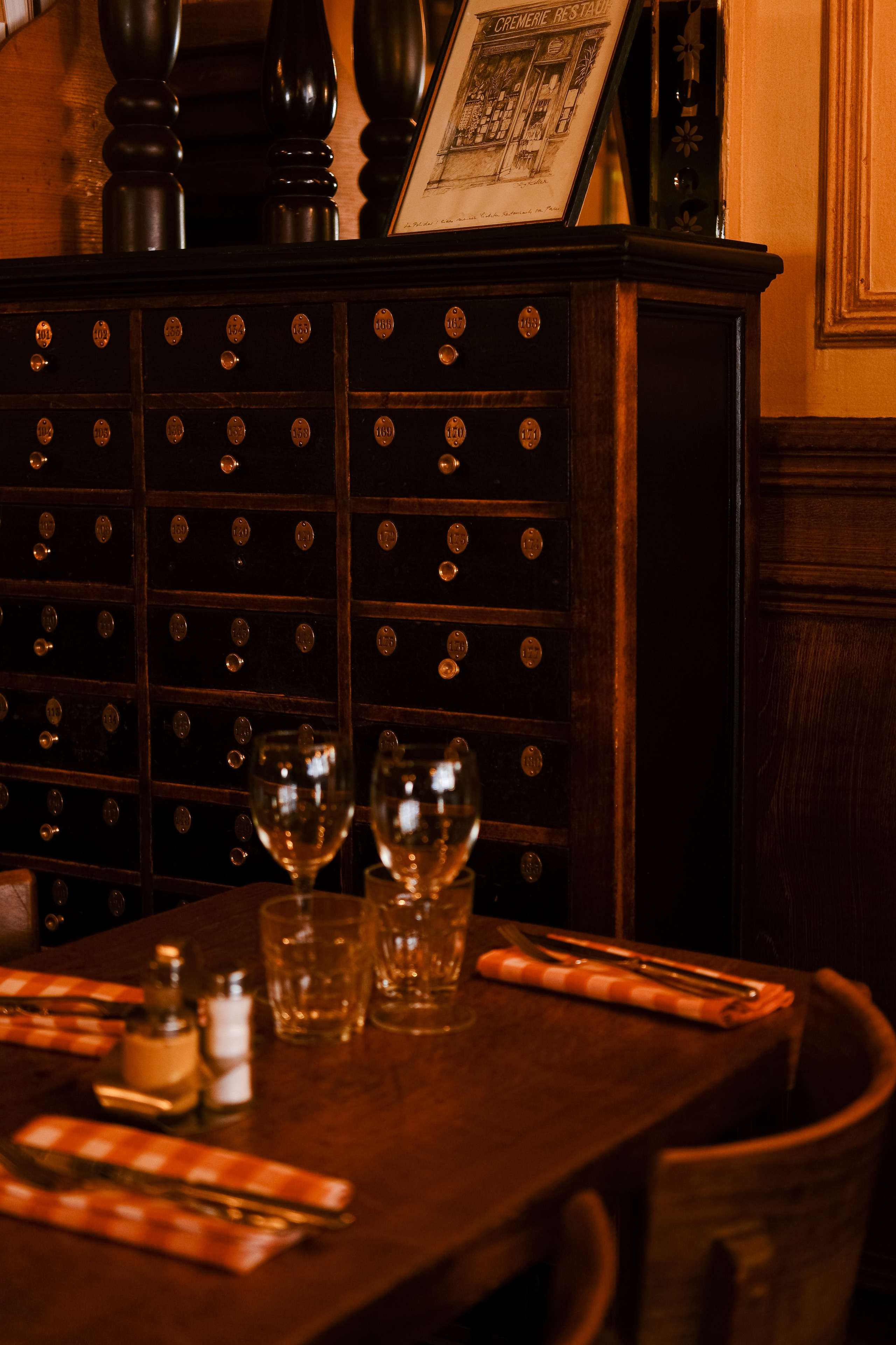 Polidor. Главная