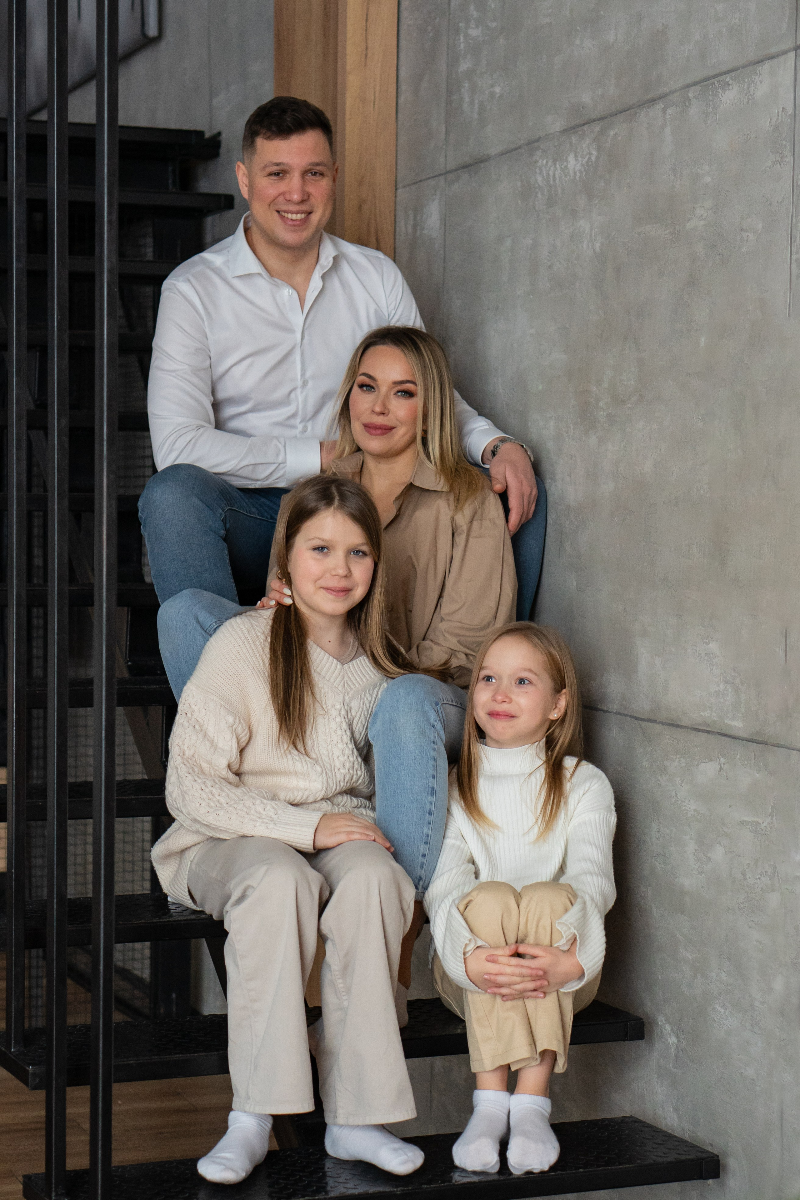 Семья К. Новогодняя история в студии. Фотограф Ольга Игорева