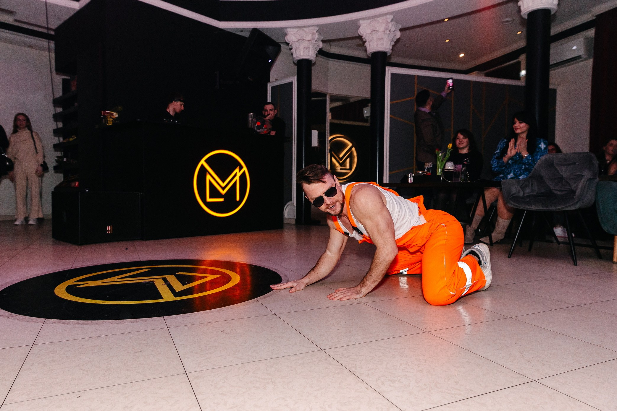 8 марта в лаунж-баре Major 2024. Свадебный, семейный и детский фотограф в Калининграде Елена Кравцова