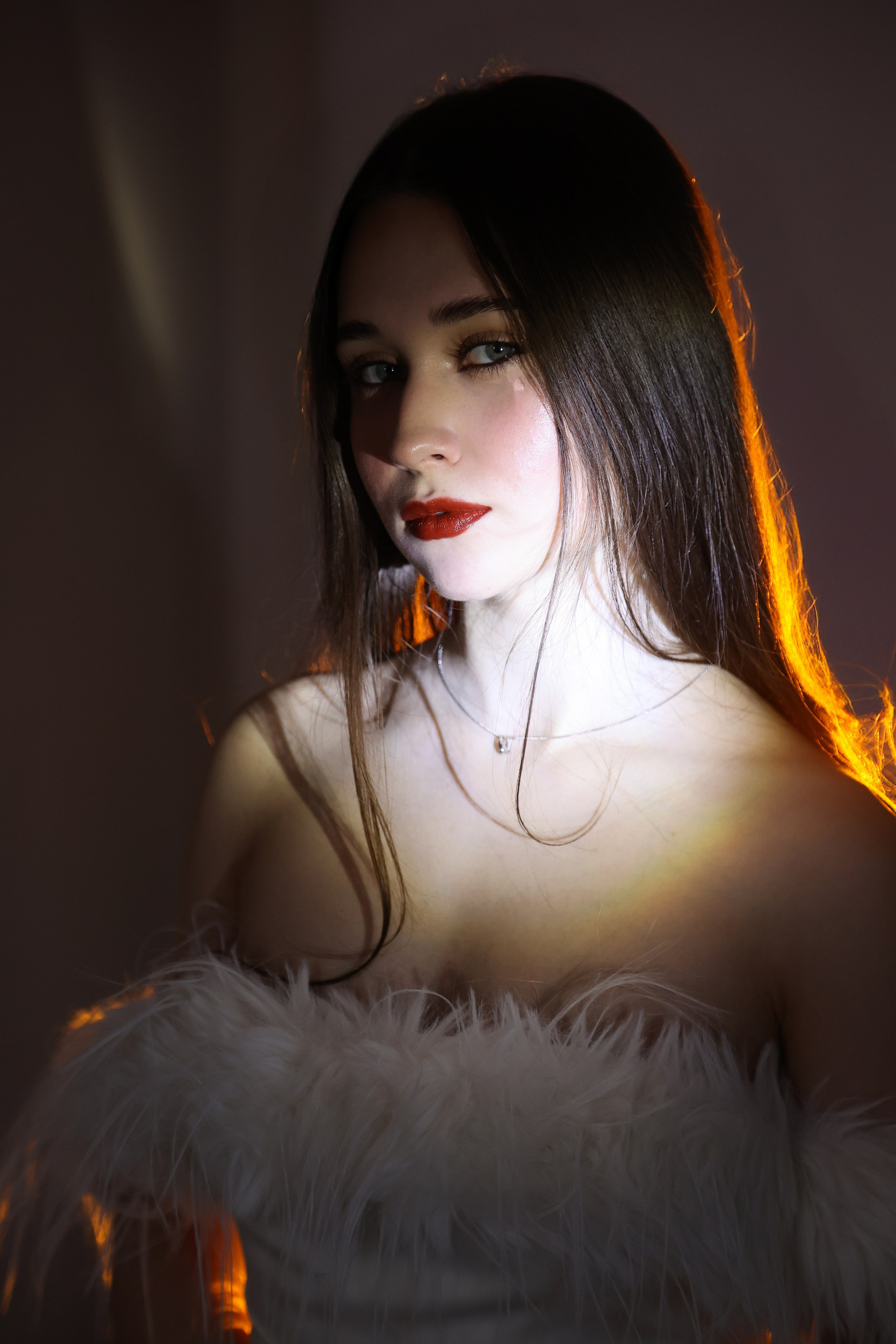 Фотосессия с цветным светом