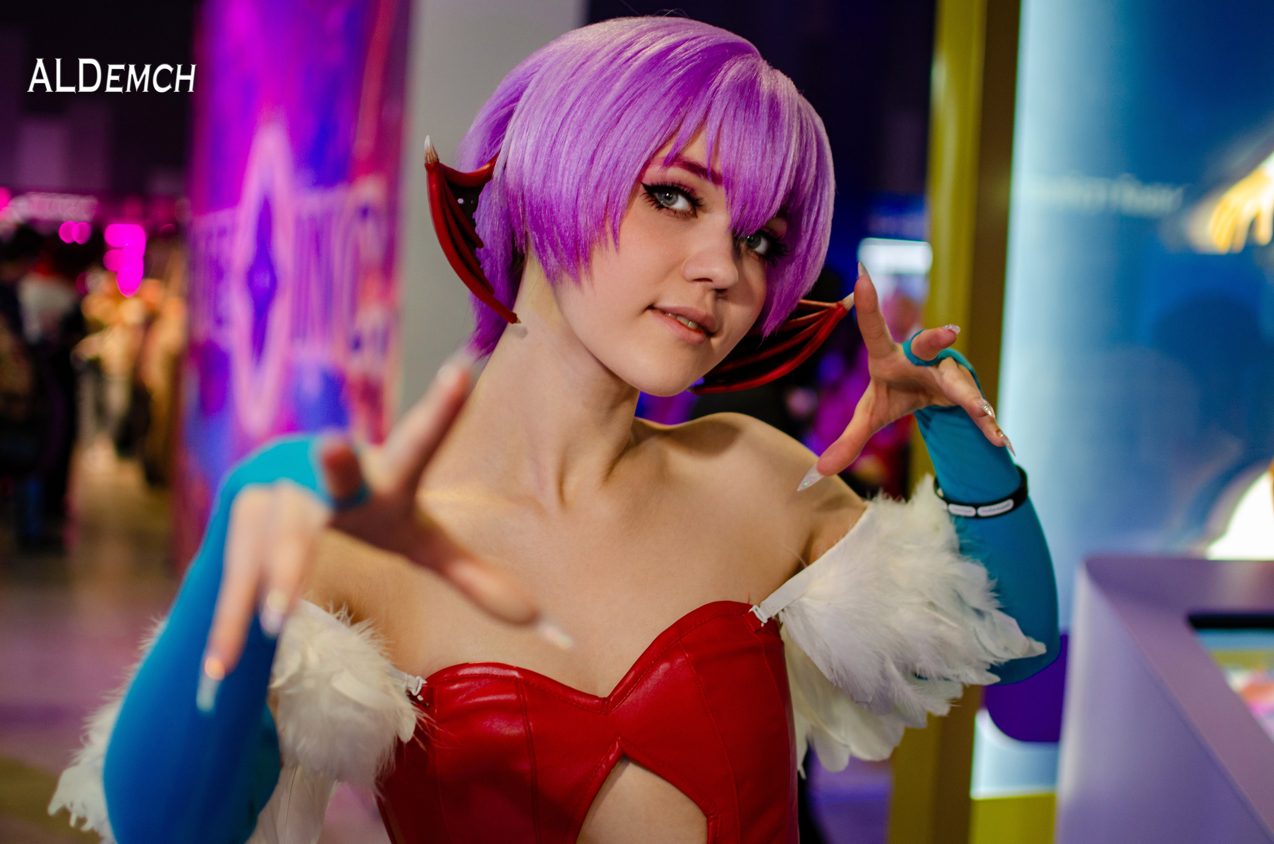 Аниме картинки персонажей и косплей фото в России Москве