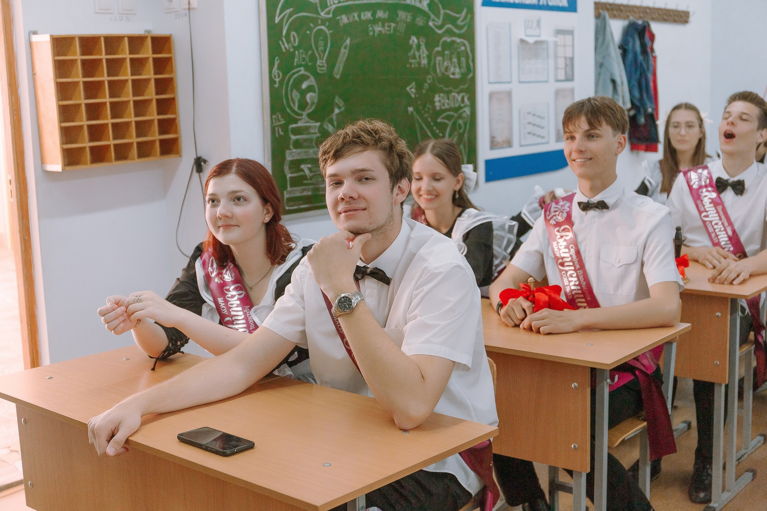 11 класс 33 школа. Выпускные альбомы Натальи Бутко: Новороссийск, Анапа, Геленджик