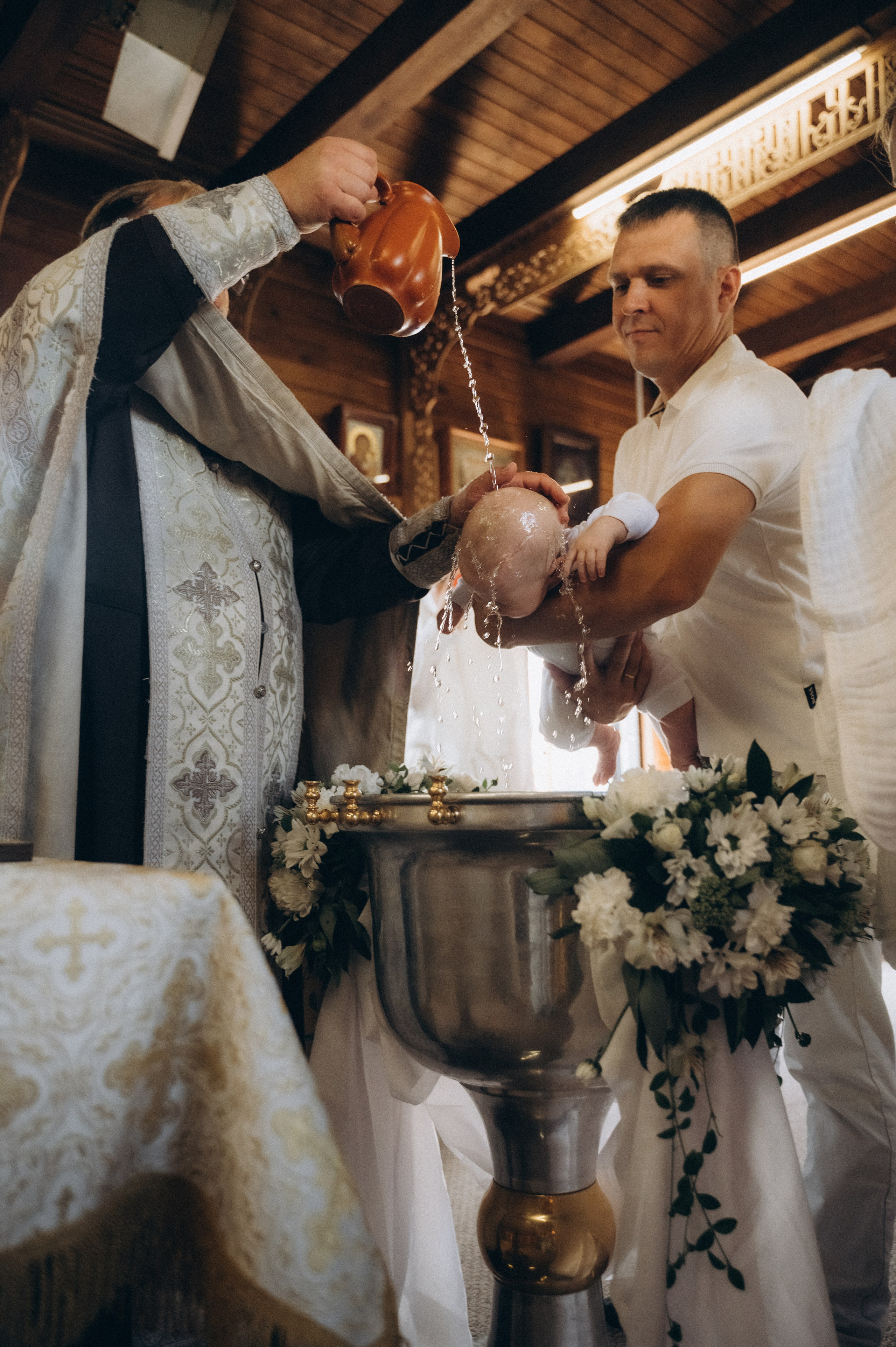 Крещение Марка (ХРАМ СВЯТИТЕЛЯ НИКОЛАЯ ЯПОНСКОГО). Семейный фотограф в Минске Дарья Дреко