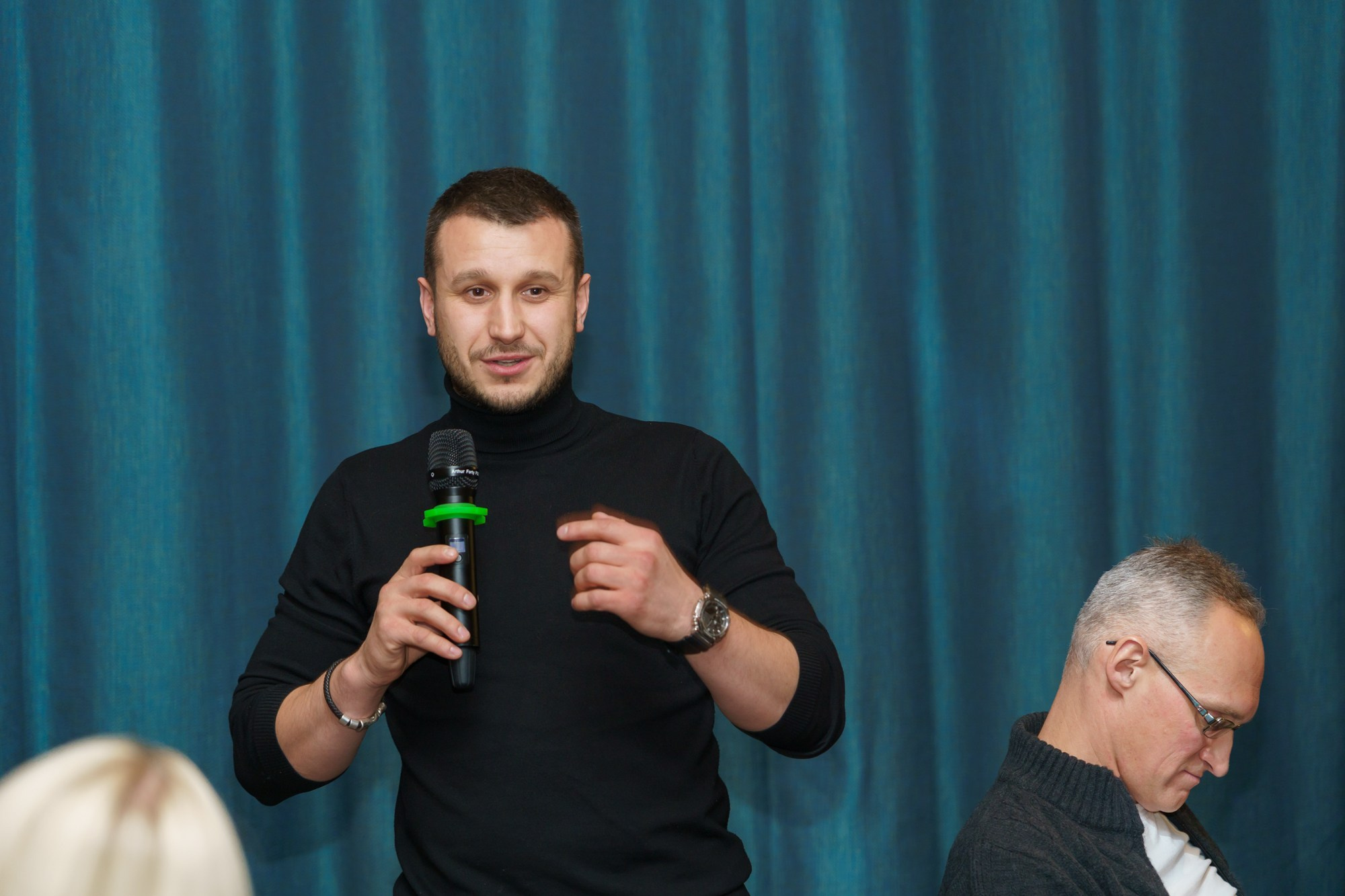 Выступление спикера. Photomantis