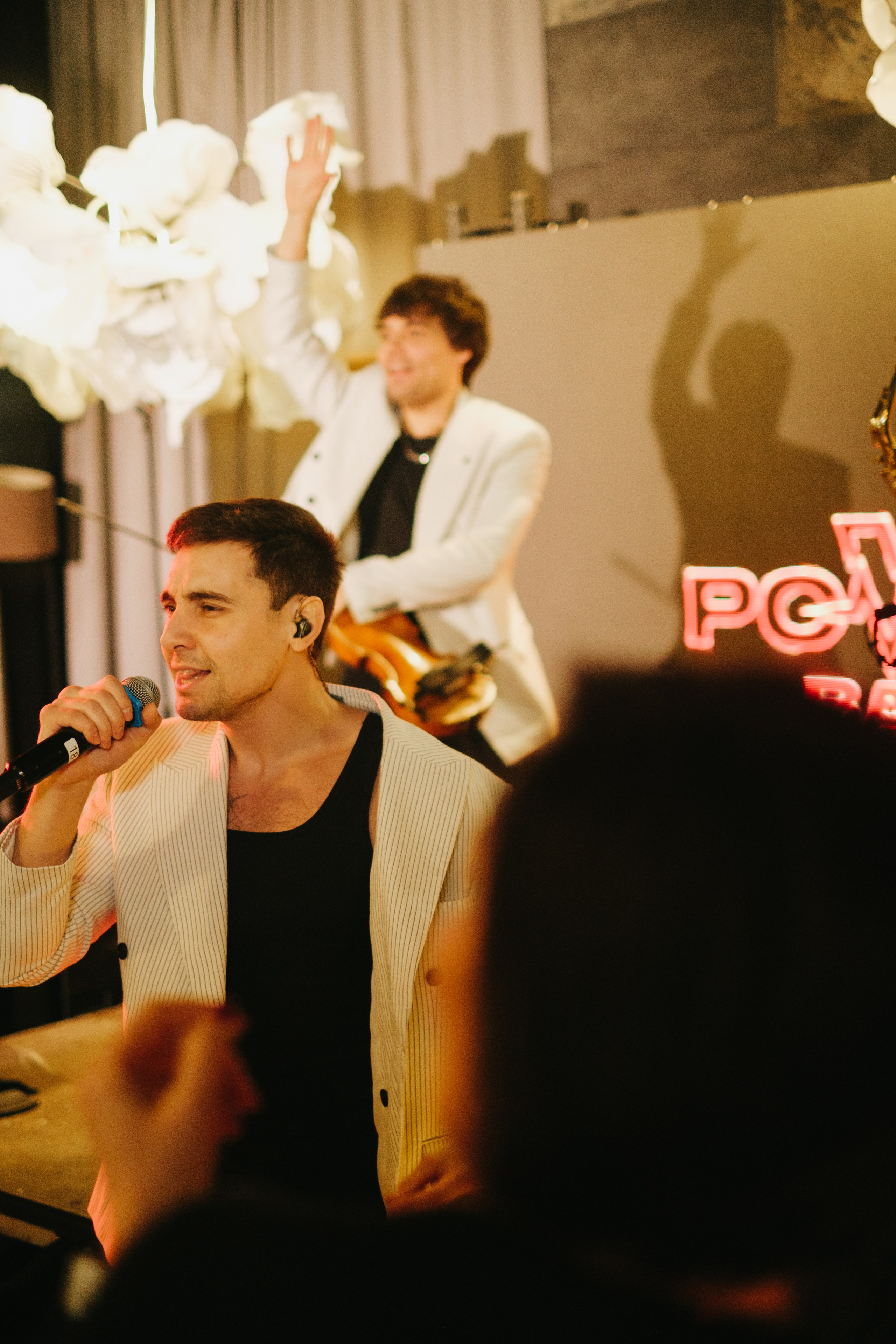 Корпоратив в Сириусу (Адлер) 10 лет компании. Свадебный фотограф Денис Ожигин в Краснодаре и крае. Эмоциональная и стильная съемка вашего дня