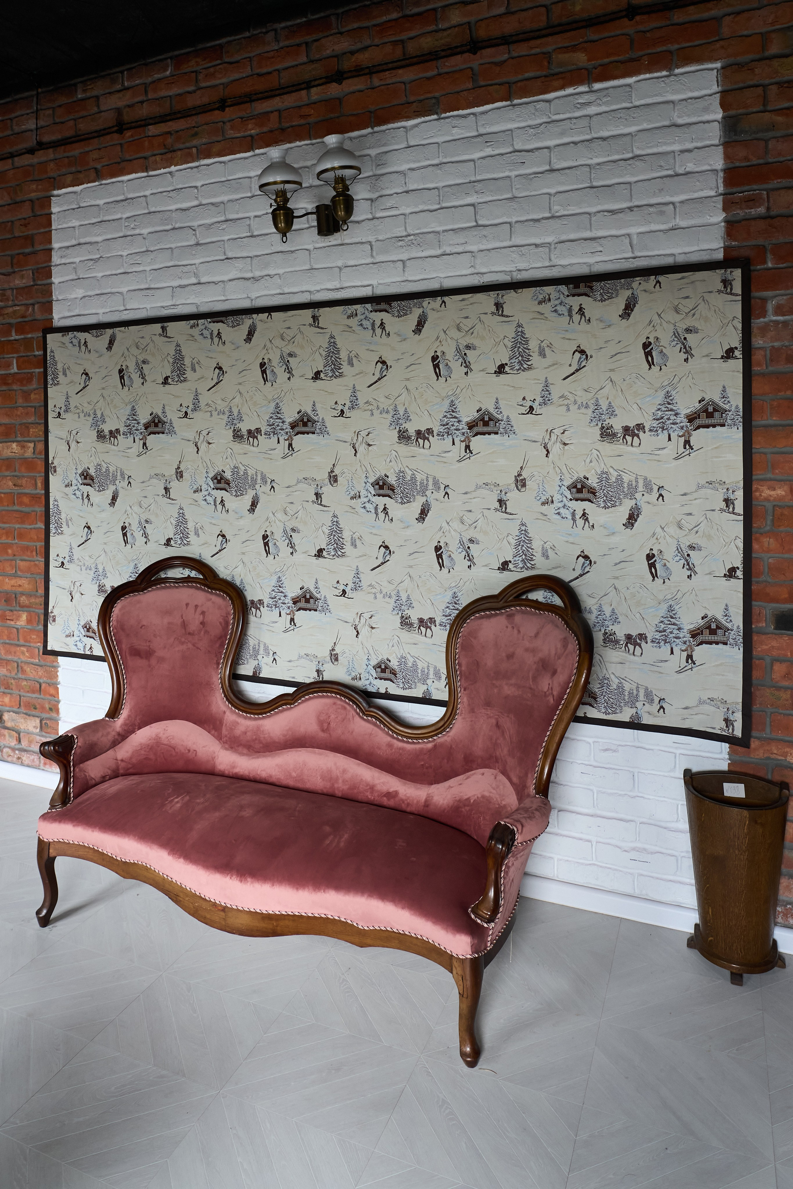 Интерьерная съемка здания продюсерского центра «Бикбау». Фотограф Олег Сотник