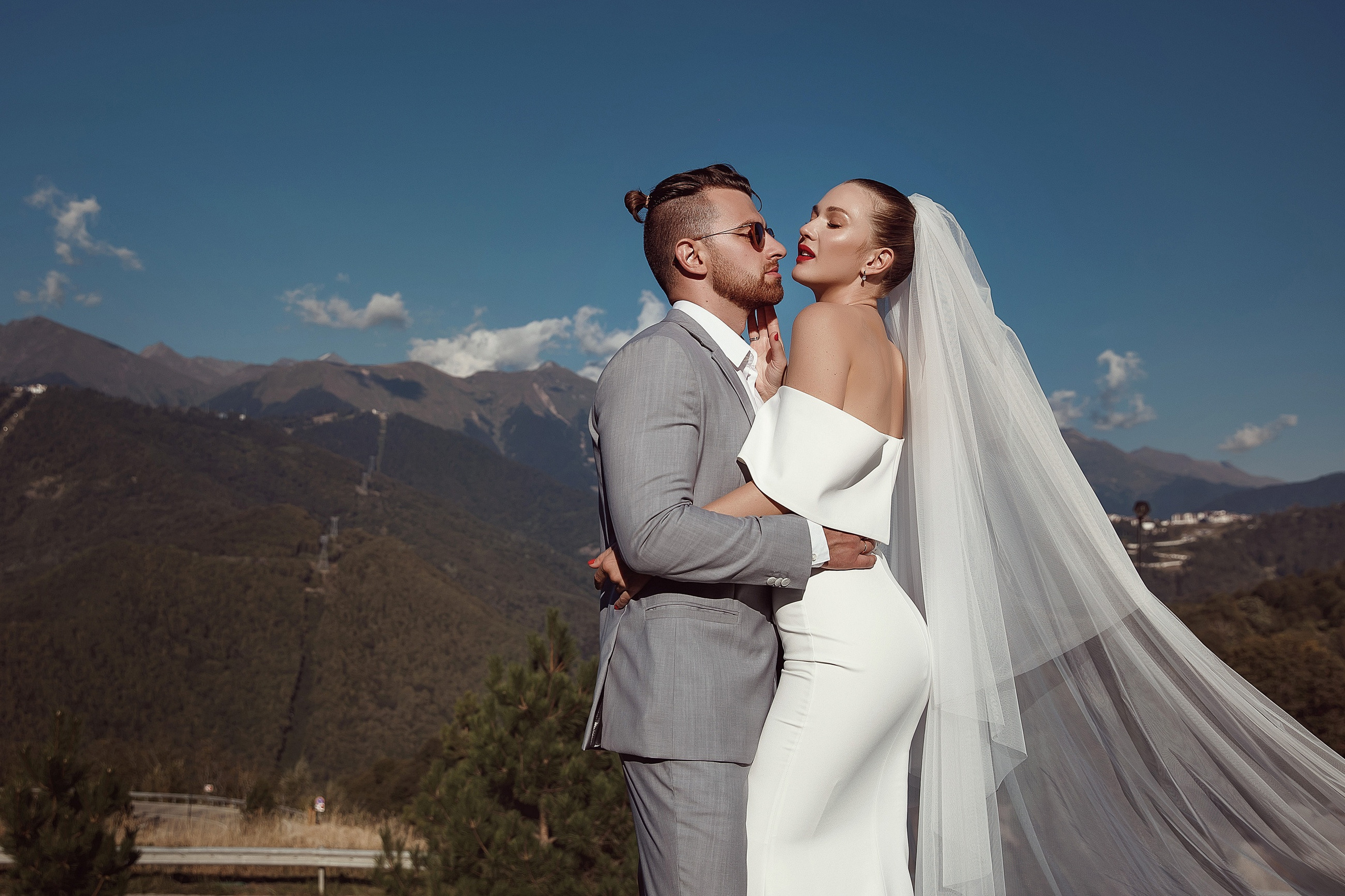 Свадьба в горах / Свадебная фотосессия в Красной поляне. Свадебный и семейный фотограф в Сочи Денис Вялов