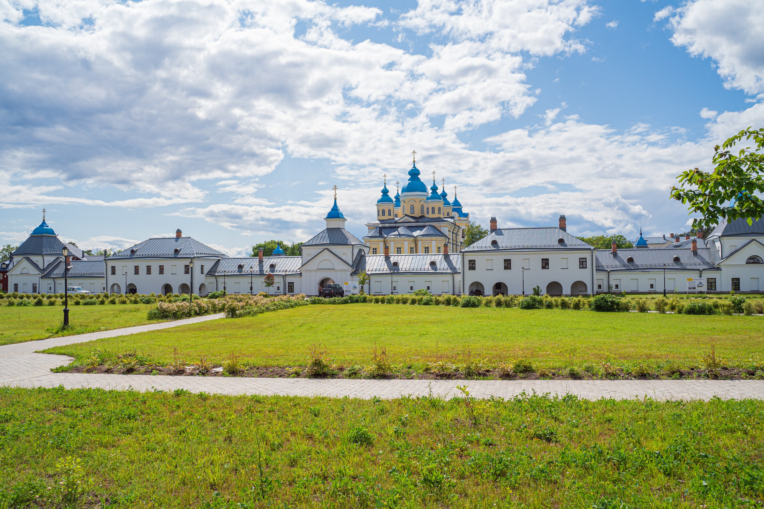 Гидровыезд в Коневский мужской монастырь. Свадебный, семейный, портретный, репортажный фотограф в Санкт-Петербурге