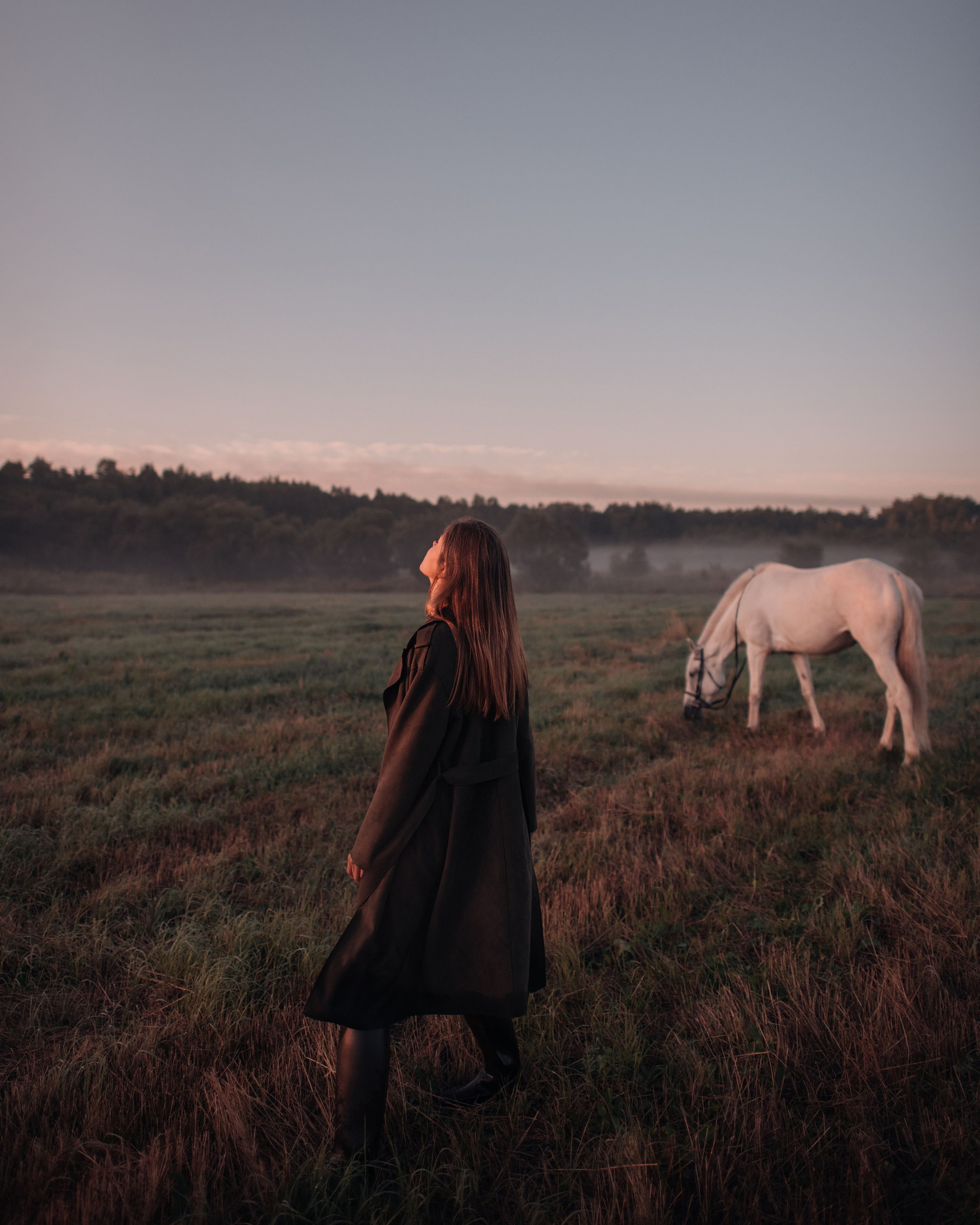 Конное: рассвет на поле с Лерой и Златой. Портфолио