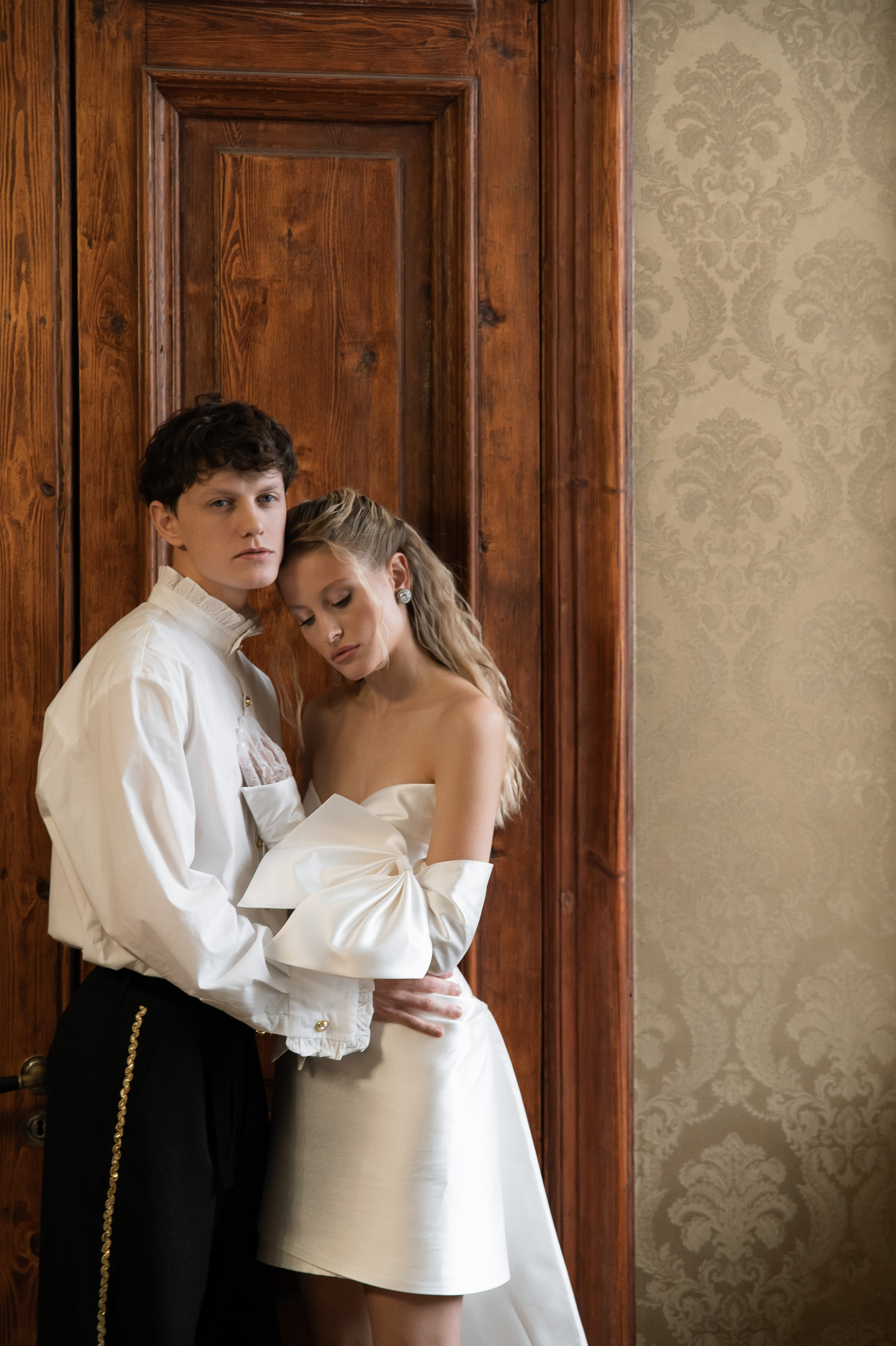 Свадебная съемка в исторической квартире на Чистых прудах. Ярослава Ерина — свадебный фотограф в Москве