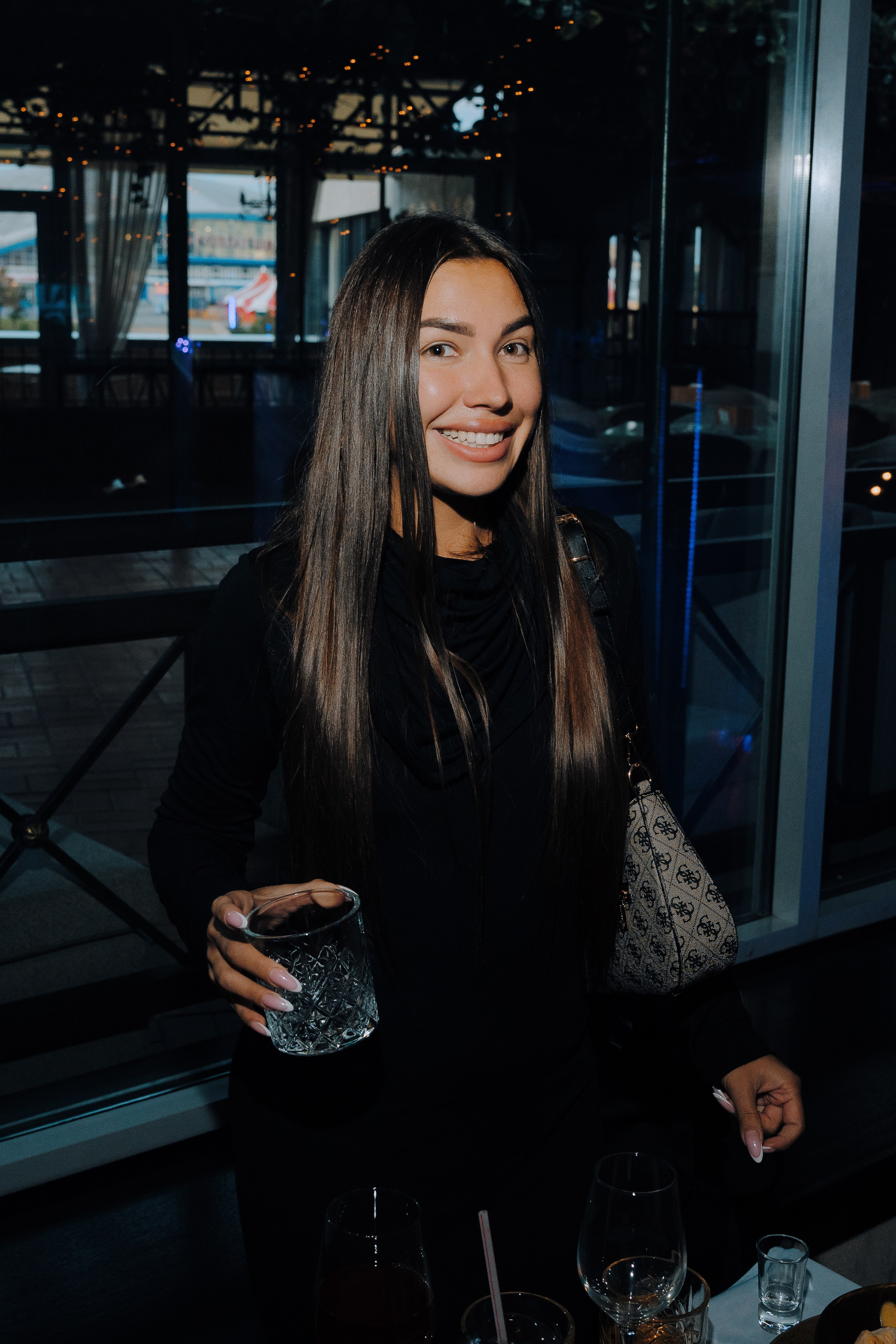 20 ЛЕТ МЕГАПОЛИС ЧЕЛЯБИНСК ХЕДЛАЙНЕР ЕЛКА. Репортажный фотограф Зуев Роман г. Челябинск