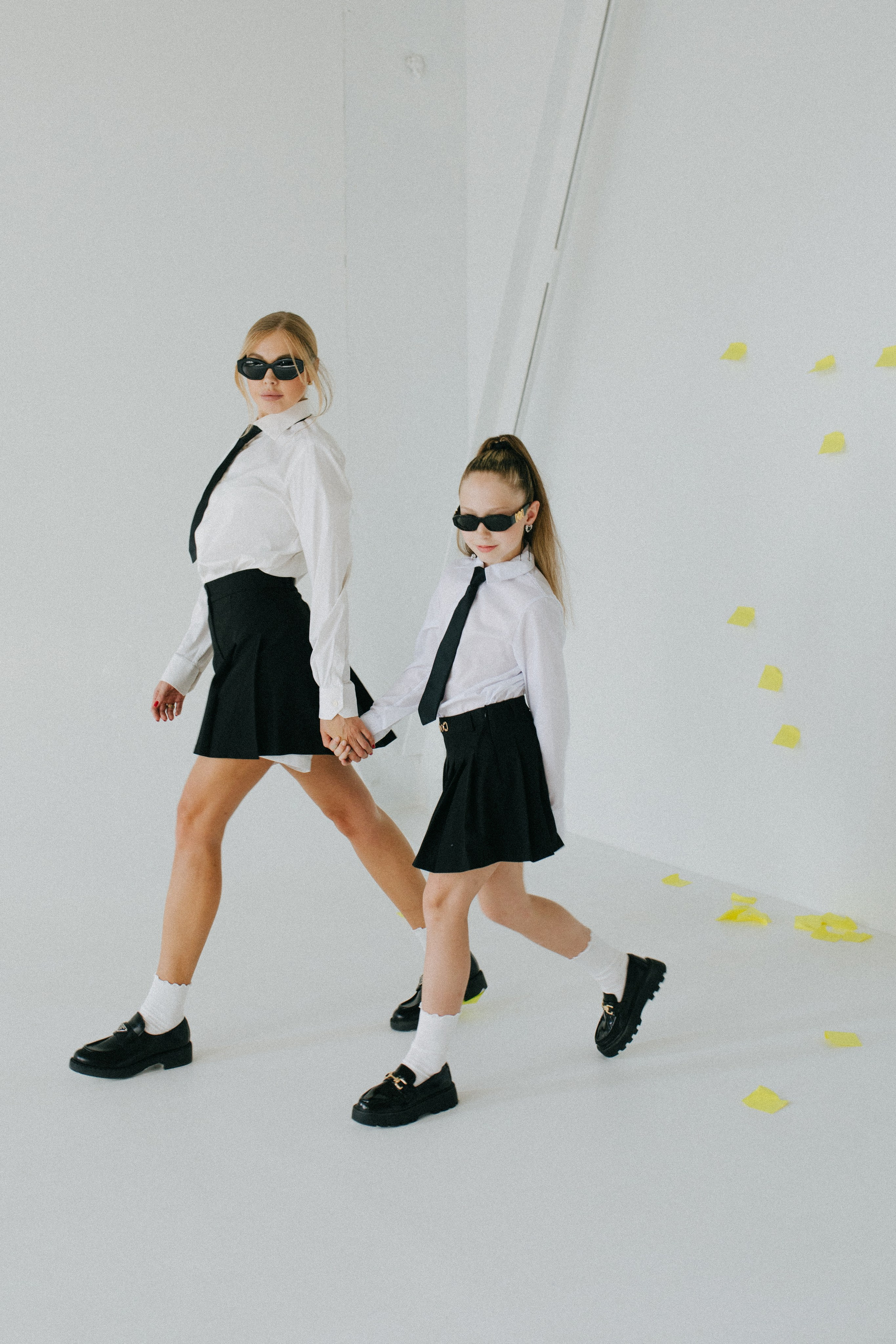 Света и Кира. Главная