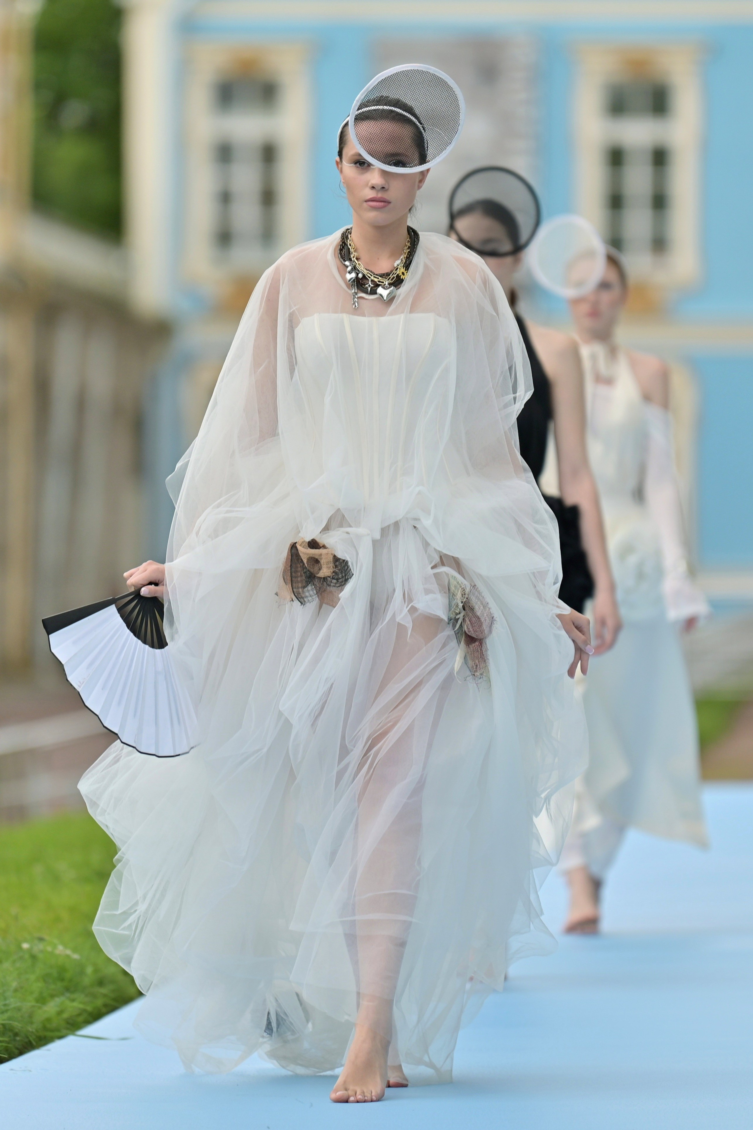 ART | FASHION | PODIUMS |SHOW