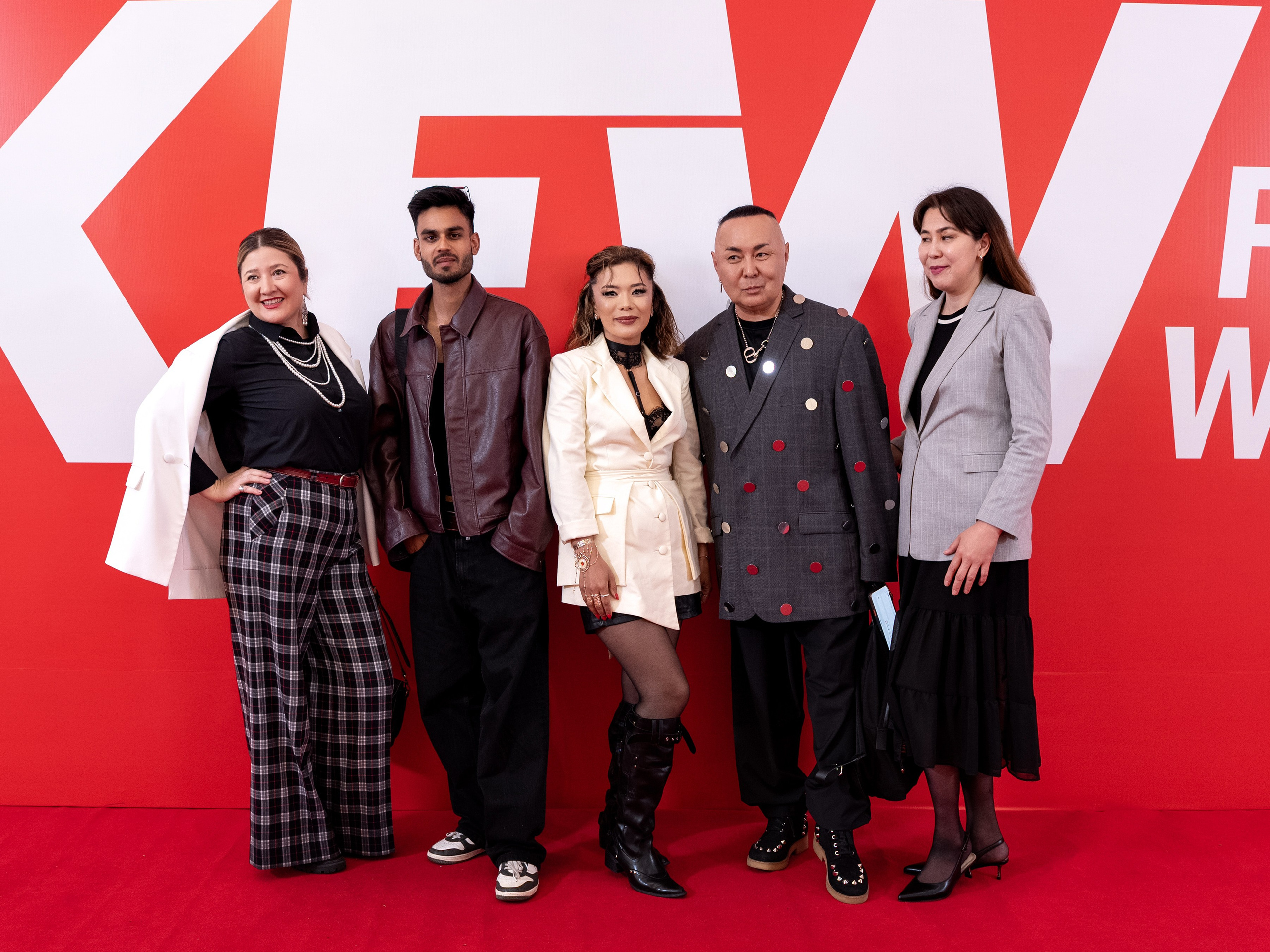 Backstage Day 3. Сайт Алматинского НЮ АРТ, будуар и фэшн фотографа Дениса Карпенко