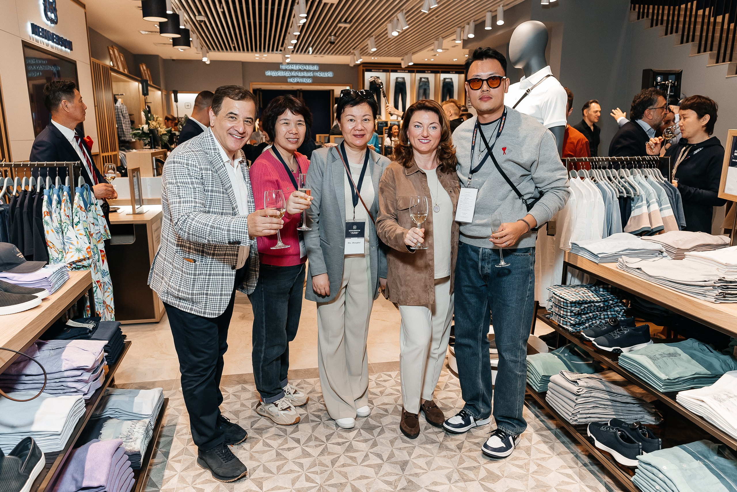 Henderson. Павел Краснов — Свадебный и репортажный фотограф в Москве