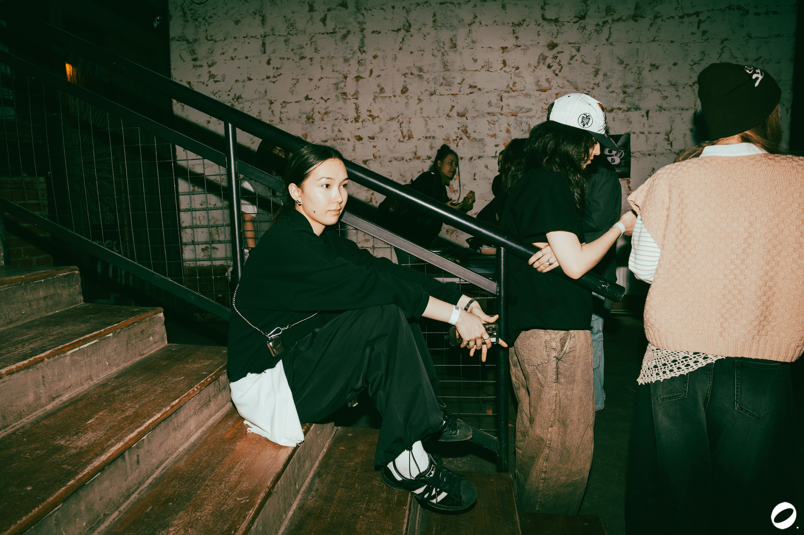 ODD.CLUB 04/04 (@youlovebu). Соня бу тебя сфоткала