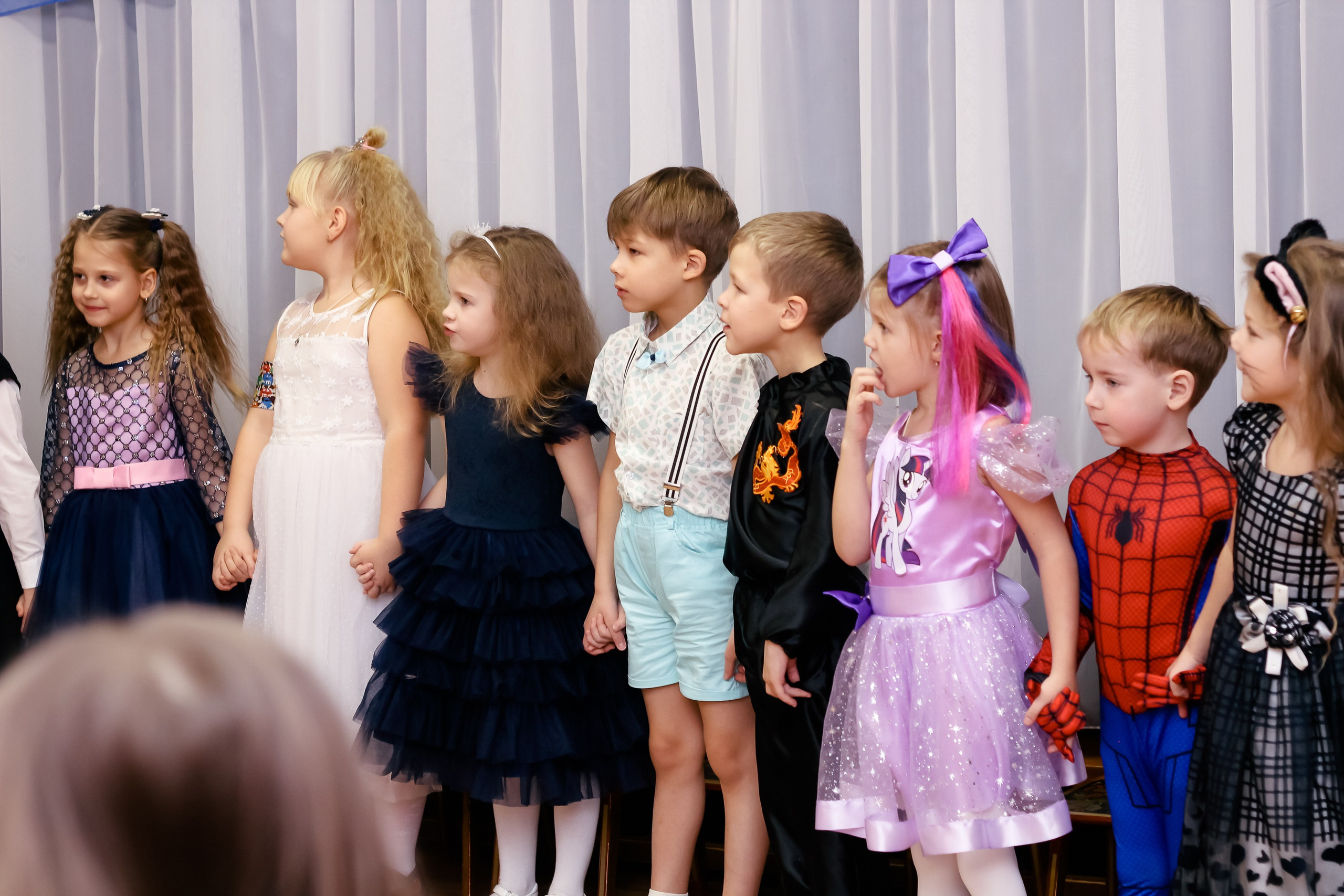 Новогодний утренник. Фотограф Великий Новгород Татьяна Чиглинцева