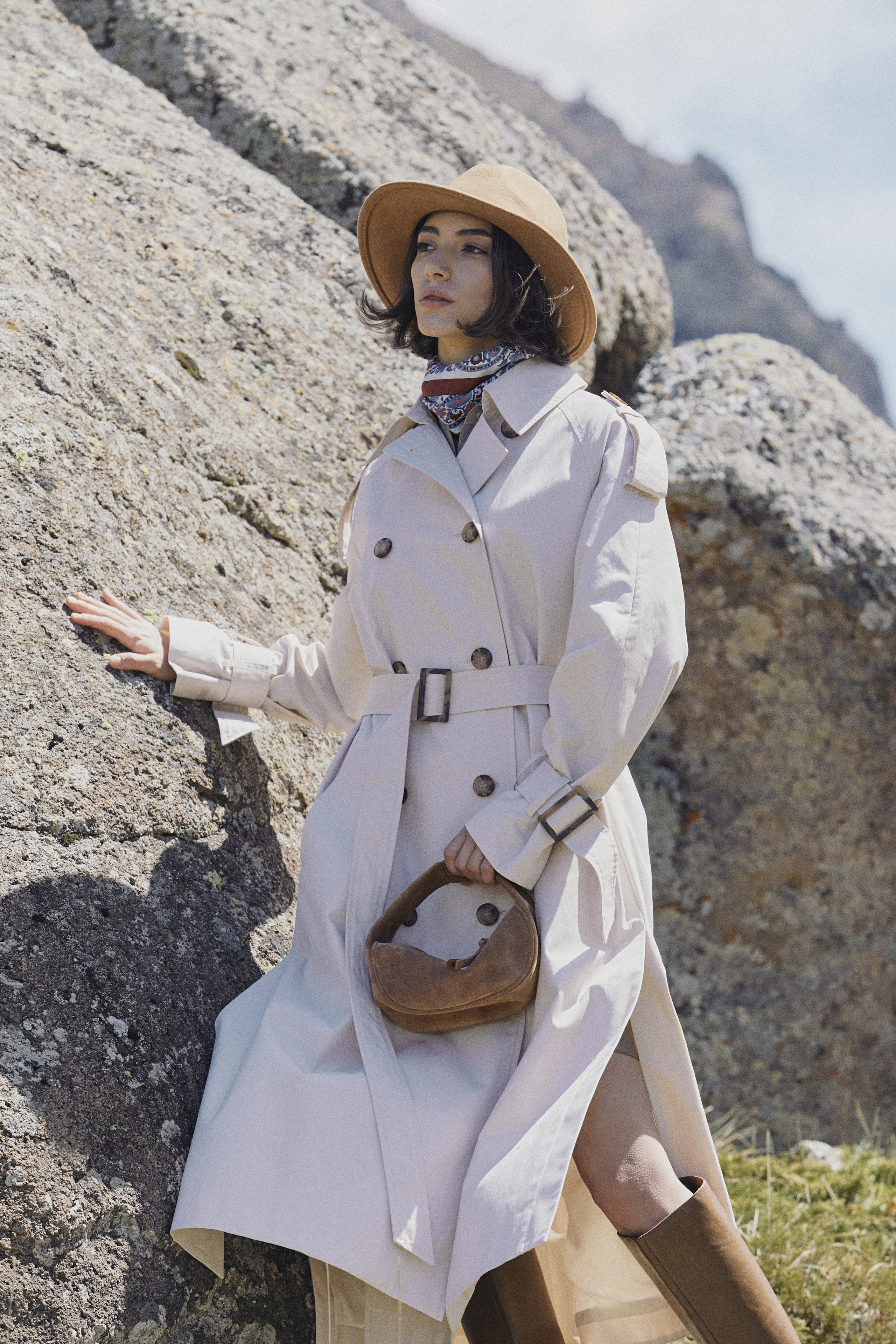 Съемка для бренда в горах. Фотограф Продюсер в горах КБР / Москва  Нальчик Горы