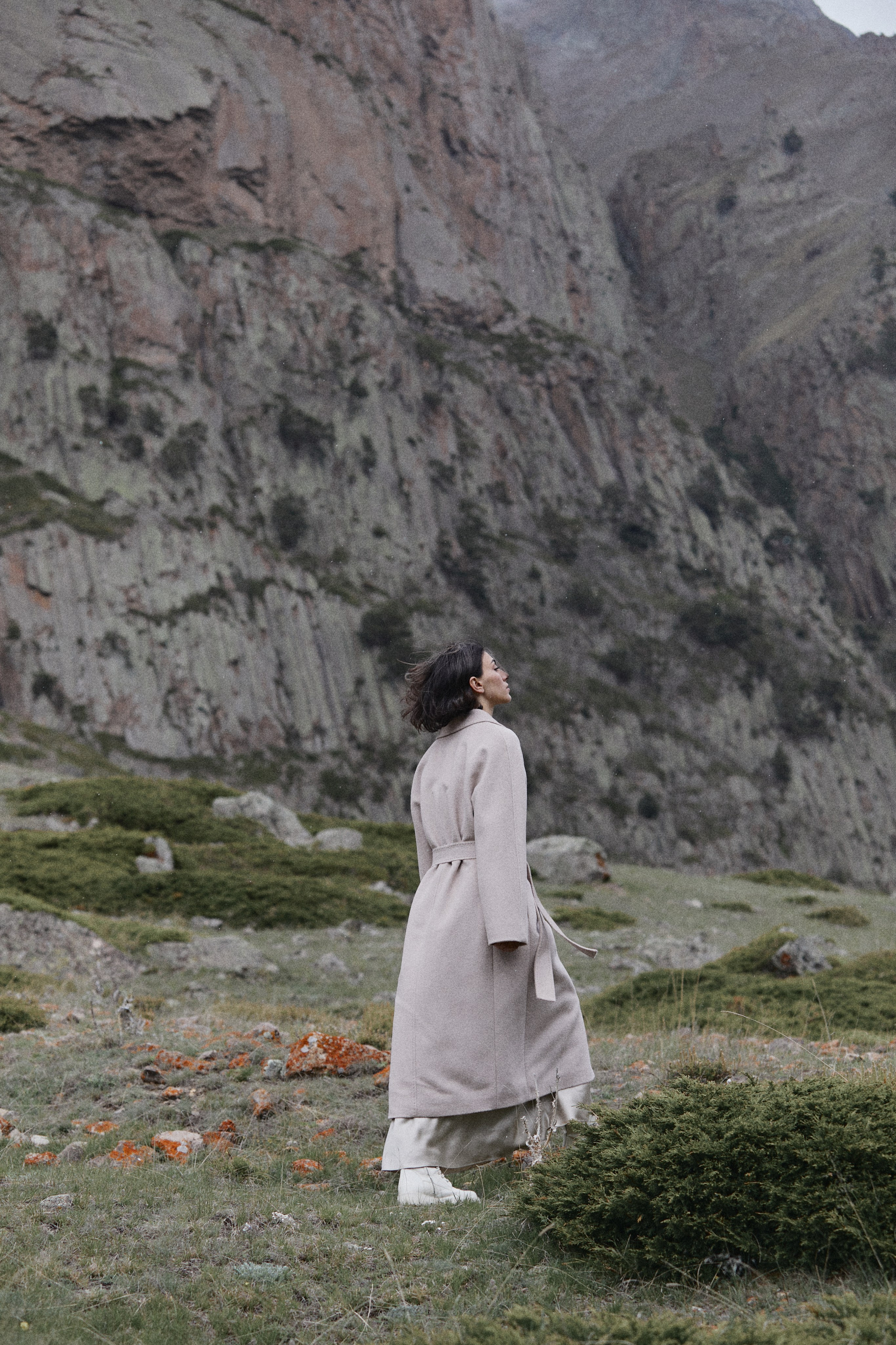 Имиджевая съемка для бренда в горах. Фотограф Продюсер в горах КБР / Москва  Нальчик Горы