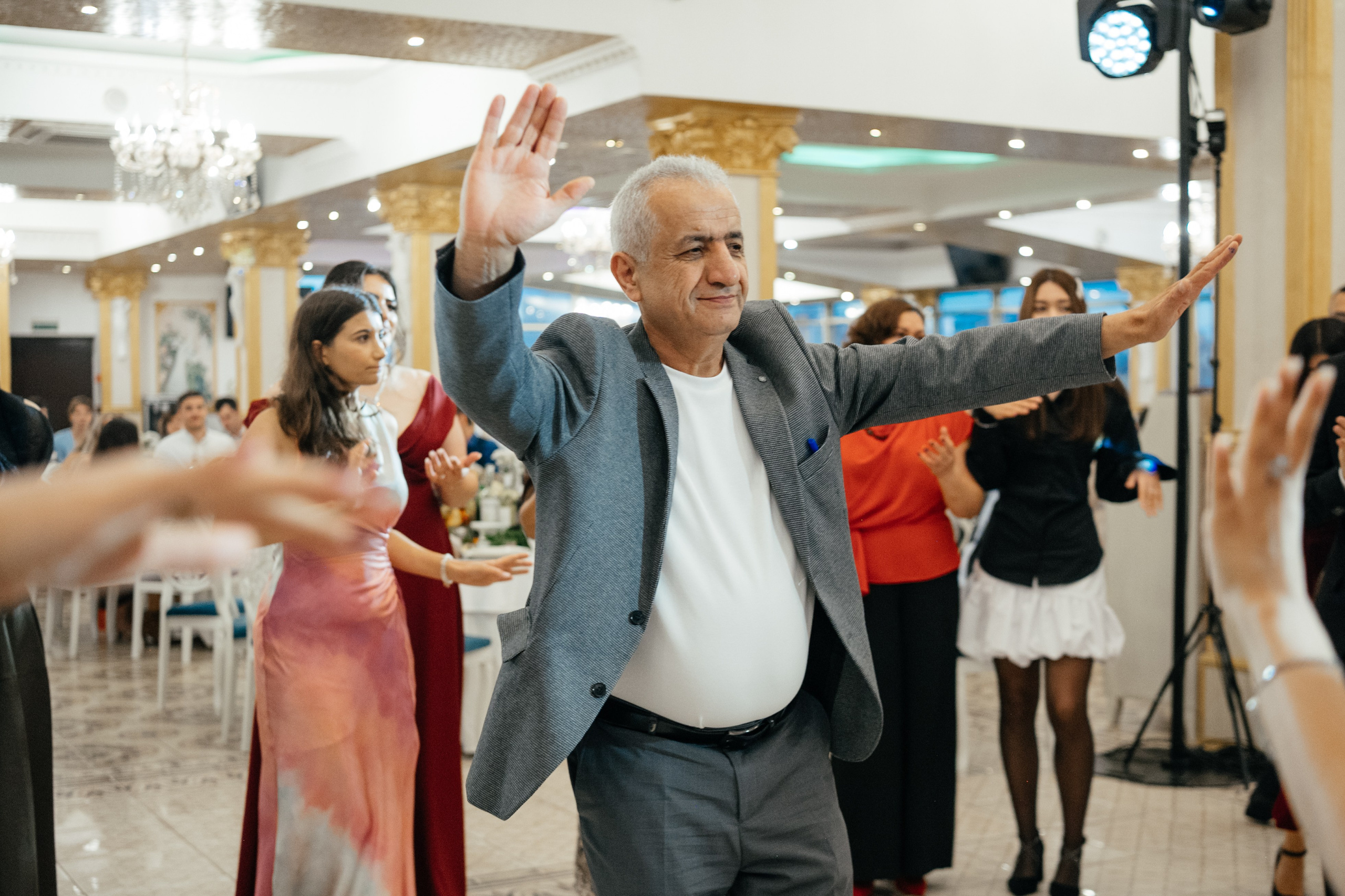 Тогрул и Людмила. Свадебный и студийный фотограф Ирина Котикова