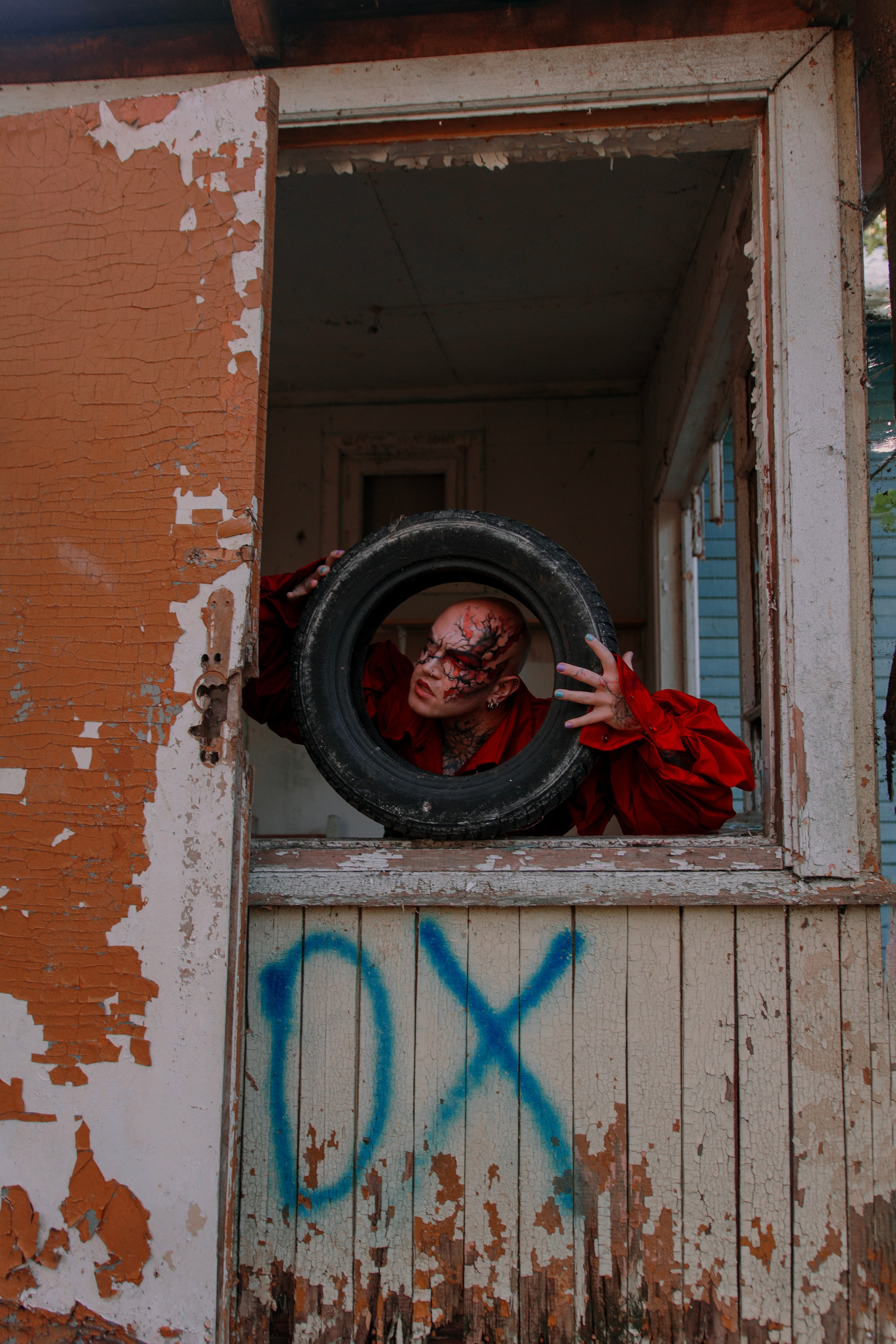 Не место красит человека, а…