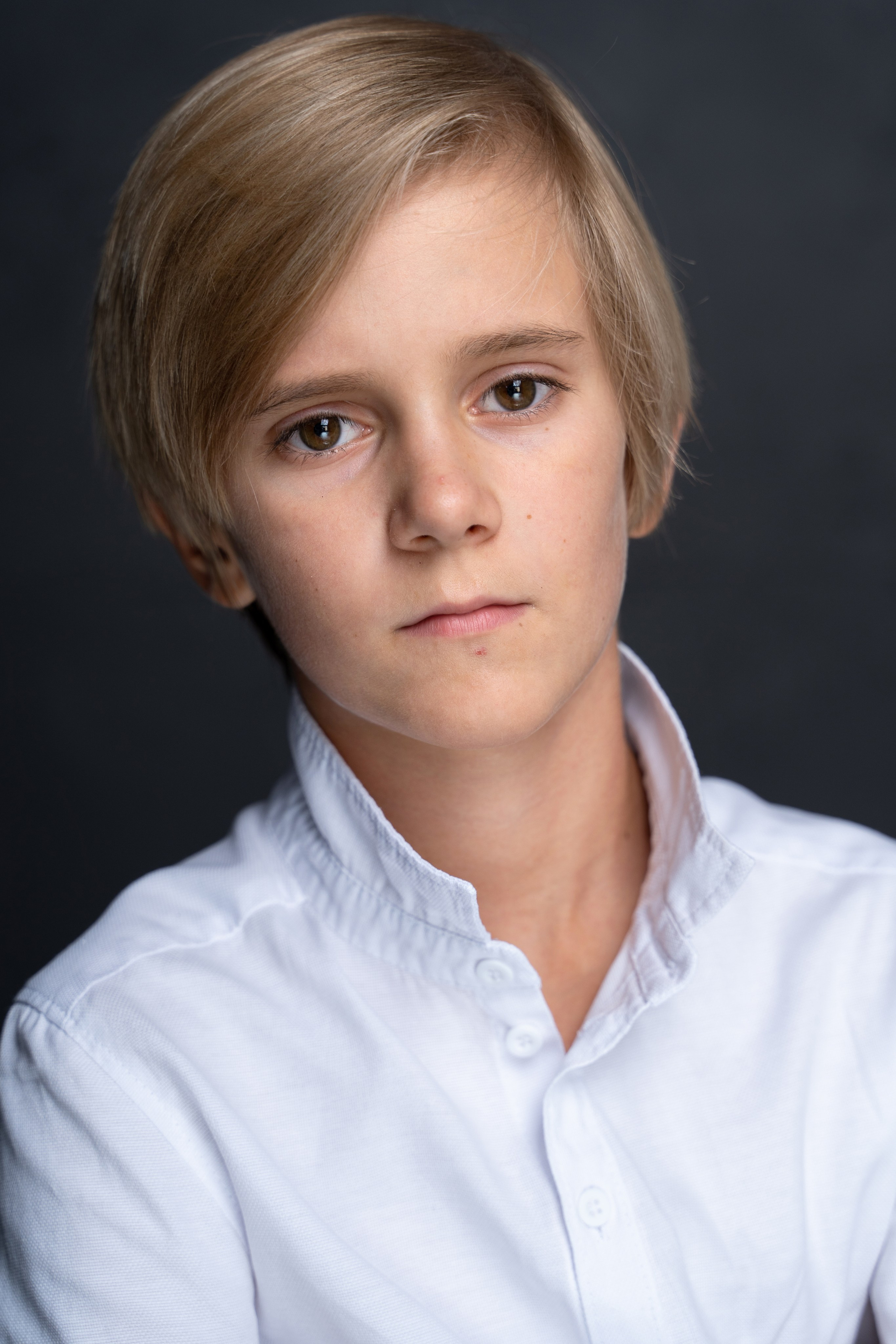 ГЕОРГИЙ. Портретный фотограф. Актёрское портфолио