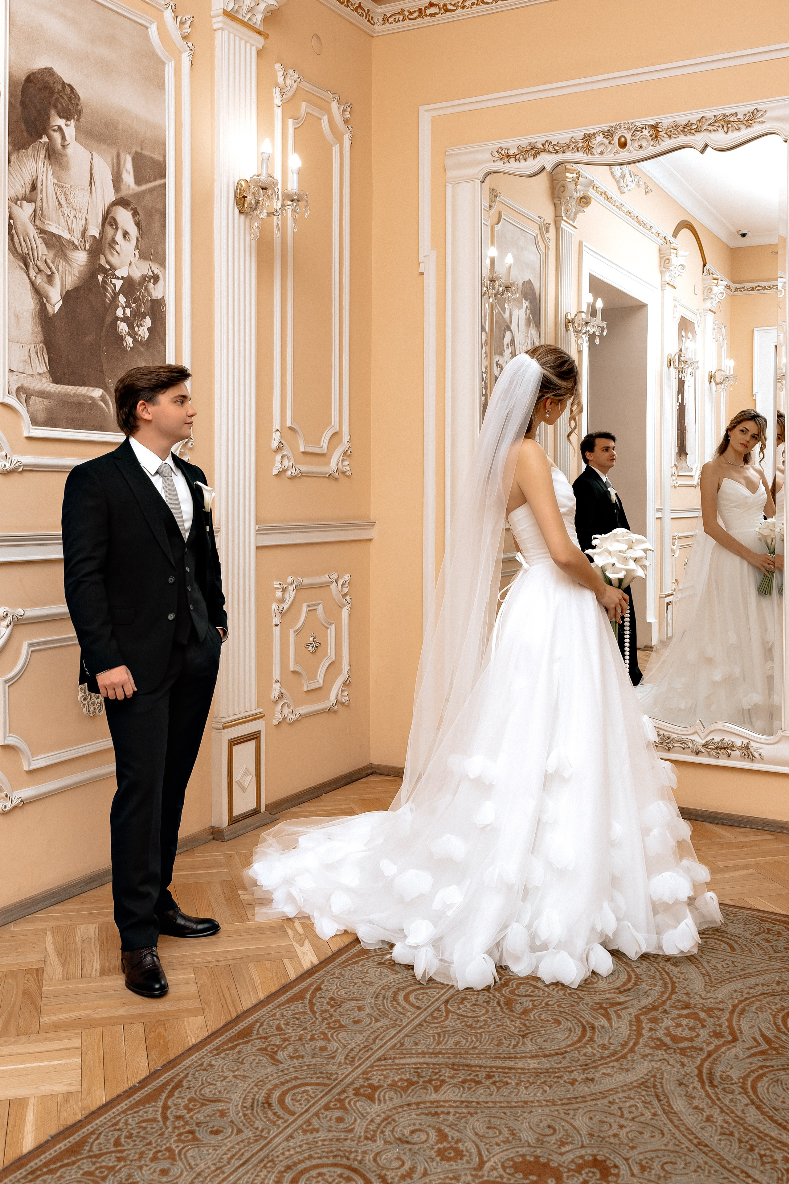 Свадьба «Парк Горького» Артём-Юлия. Свадебный/Портретный фотограф снимаю в Москве