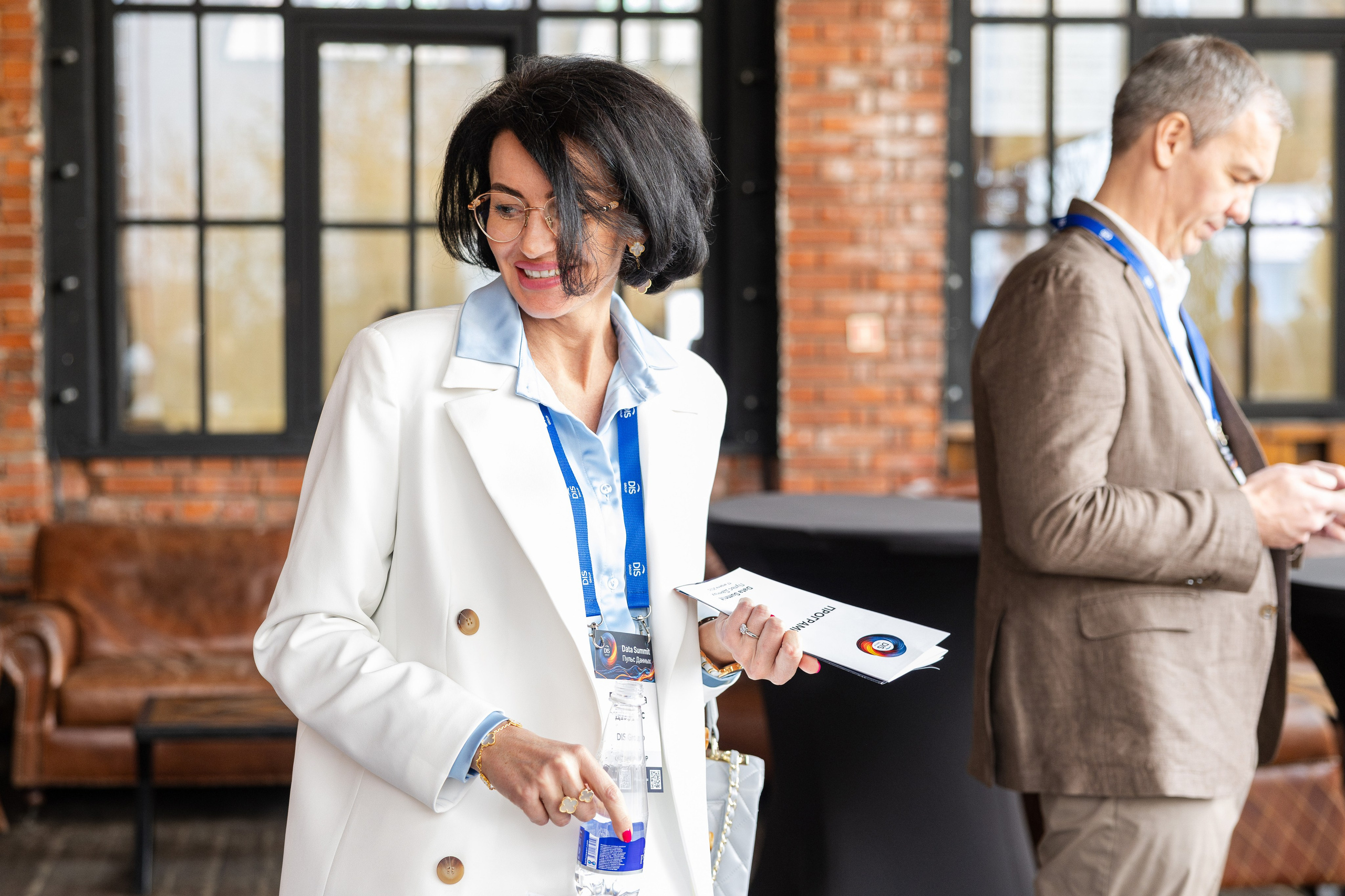 Data Summit 2025. Свадебный репортажный фотограф в Москве