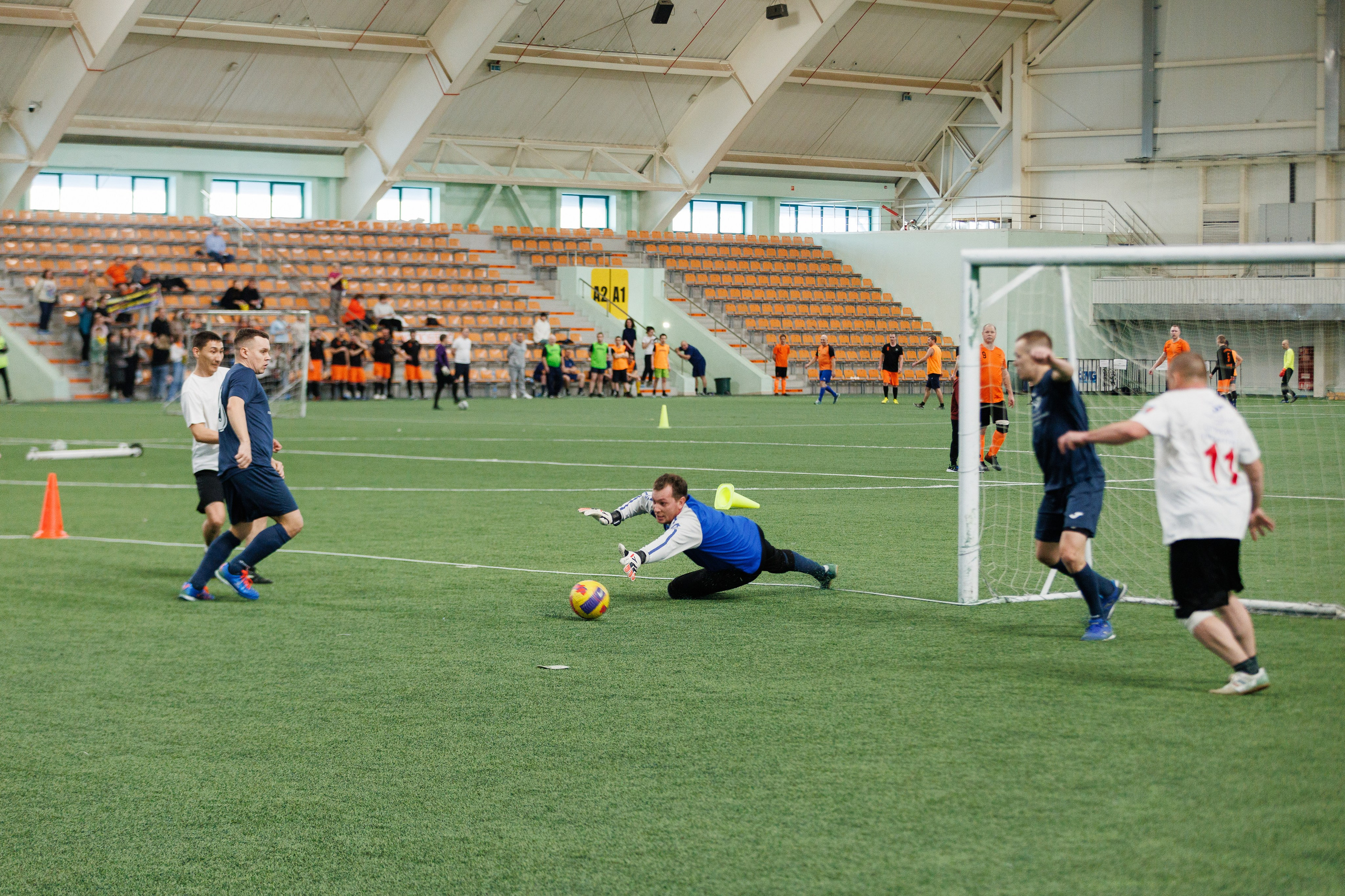 Фотограф на корпоративный футбольный турнир. Контент для бизнеса в Екатеринбурге Полдень Медиа