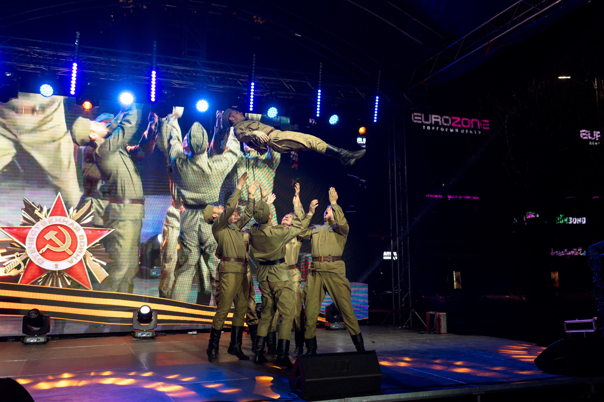 Концерт приуроченный к празднованию 80 лет победл. Свадебный и семейный фотограф в Улан-Удэ