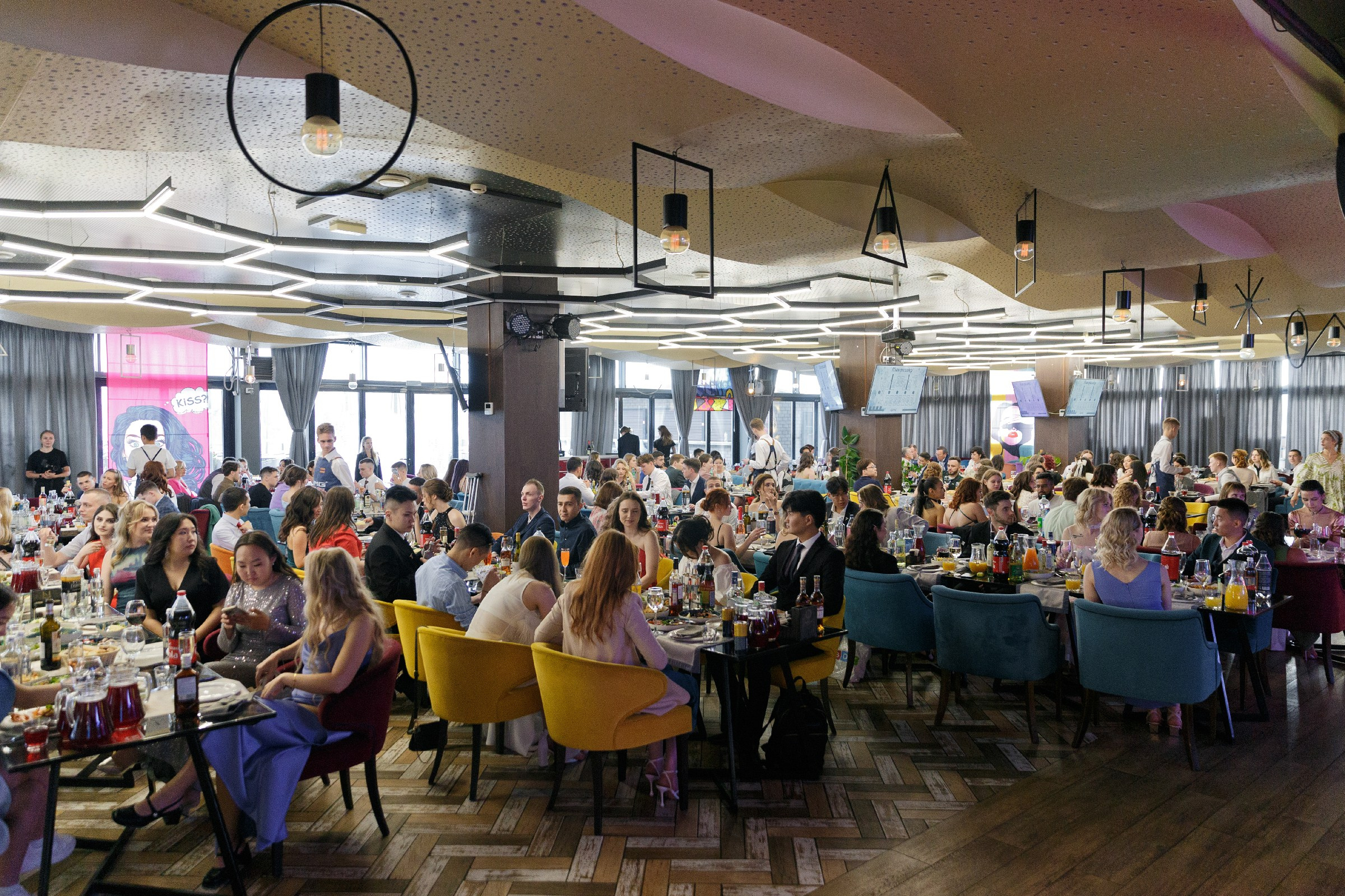 Выпуск ИГМУ'24 (KISS). Свадебный фотограф Иркутск, репортажный фотограф Иркутск