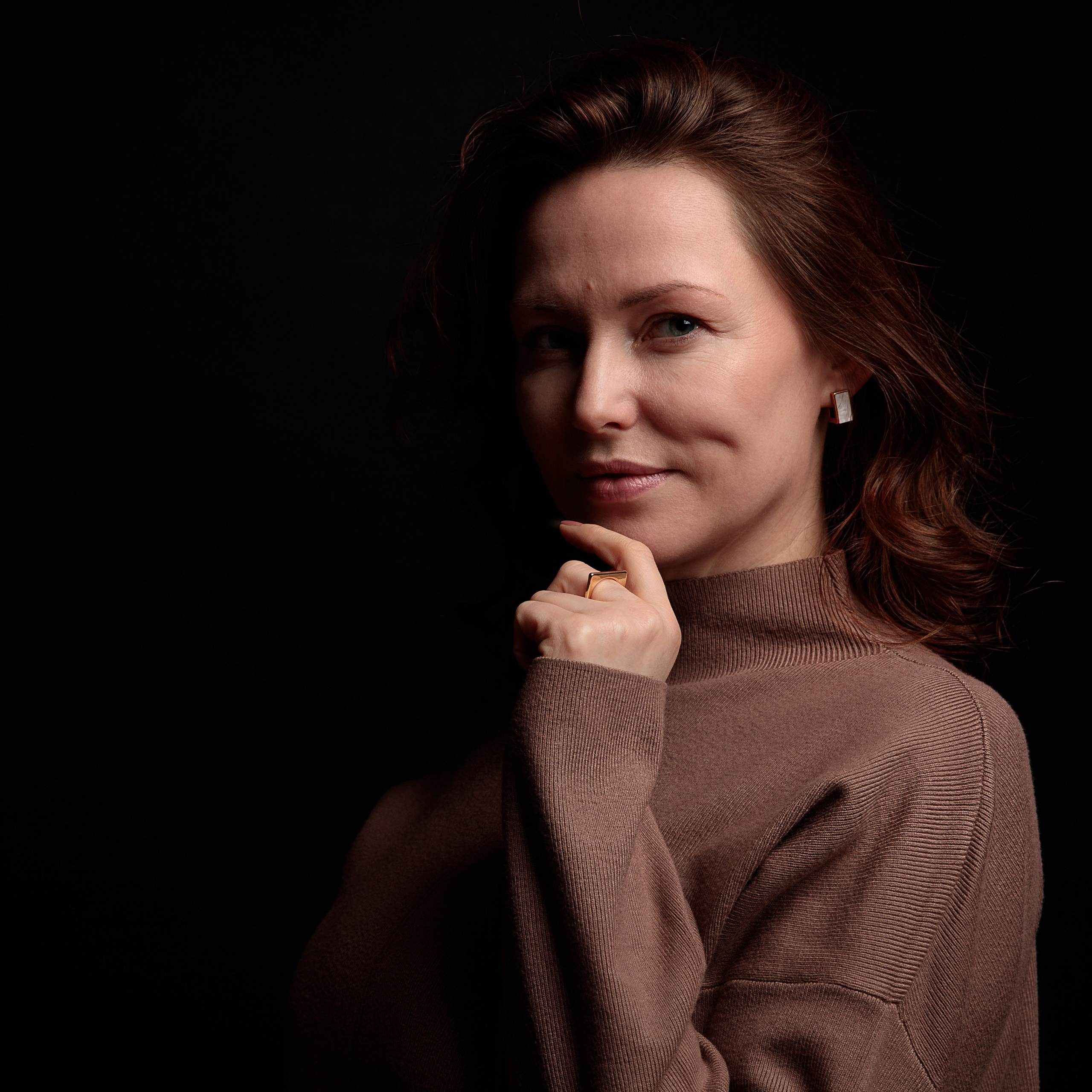 Юлия. ФОТОГРАФ РАДОСТИ Фотосессия в студии СПб. Портретный фотограф — Юрий Торлопов