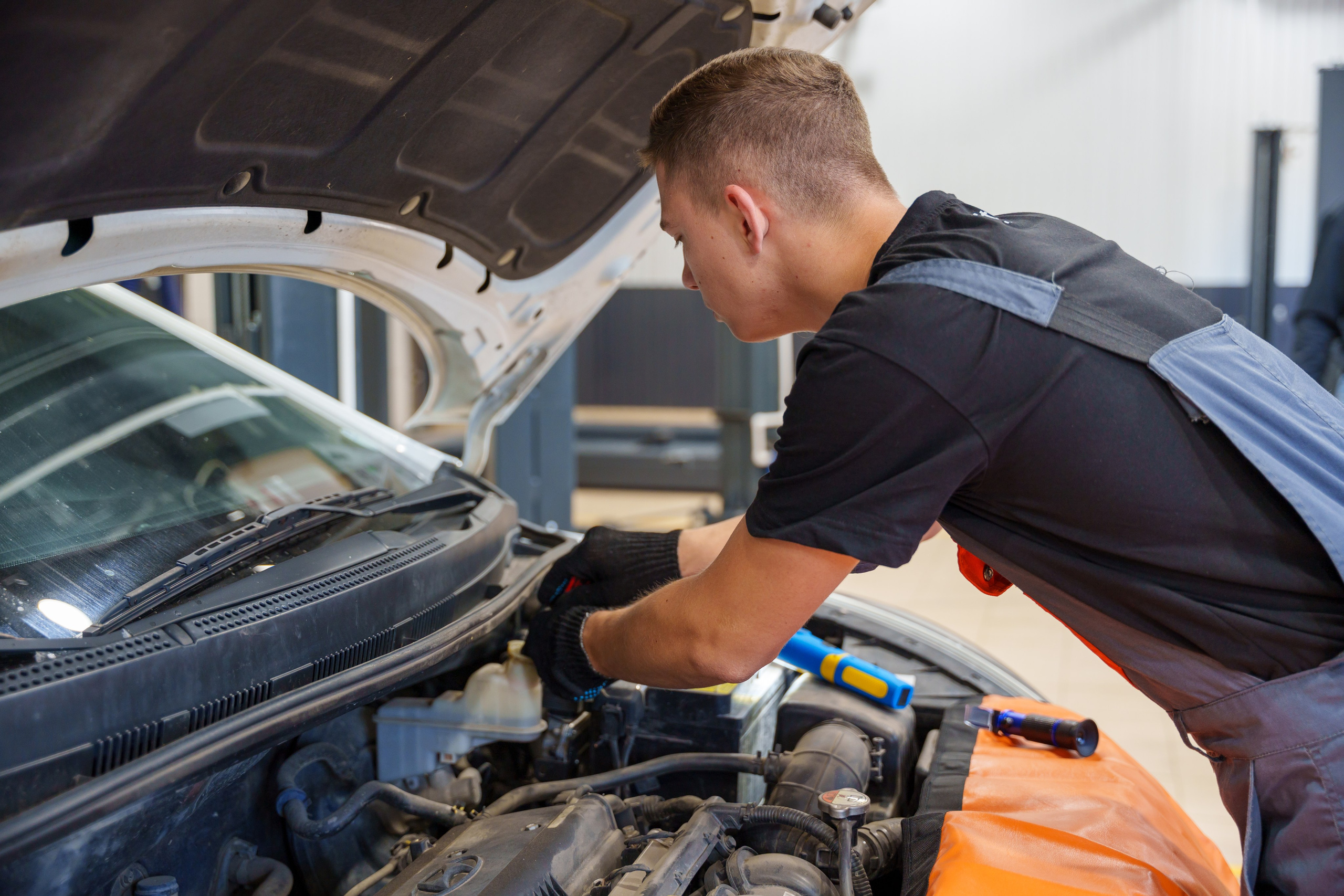 Интерьерная фотосъемка автосервиса Fit Service в Краснодаре — Профессиональная фотосъемка интерьера техцентра в Краснодаресеть СТО. Шедевры для Вас! Фотограф и Видеограф в Краснодаре Пахиев Руслан