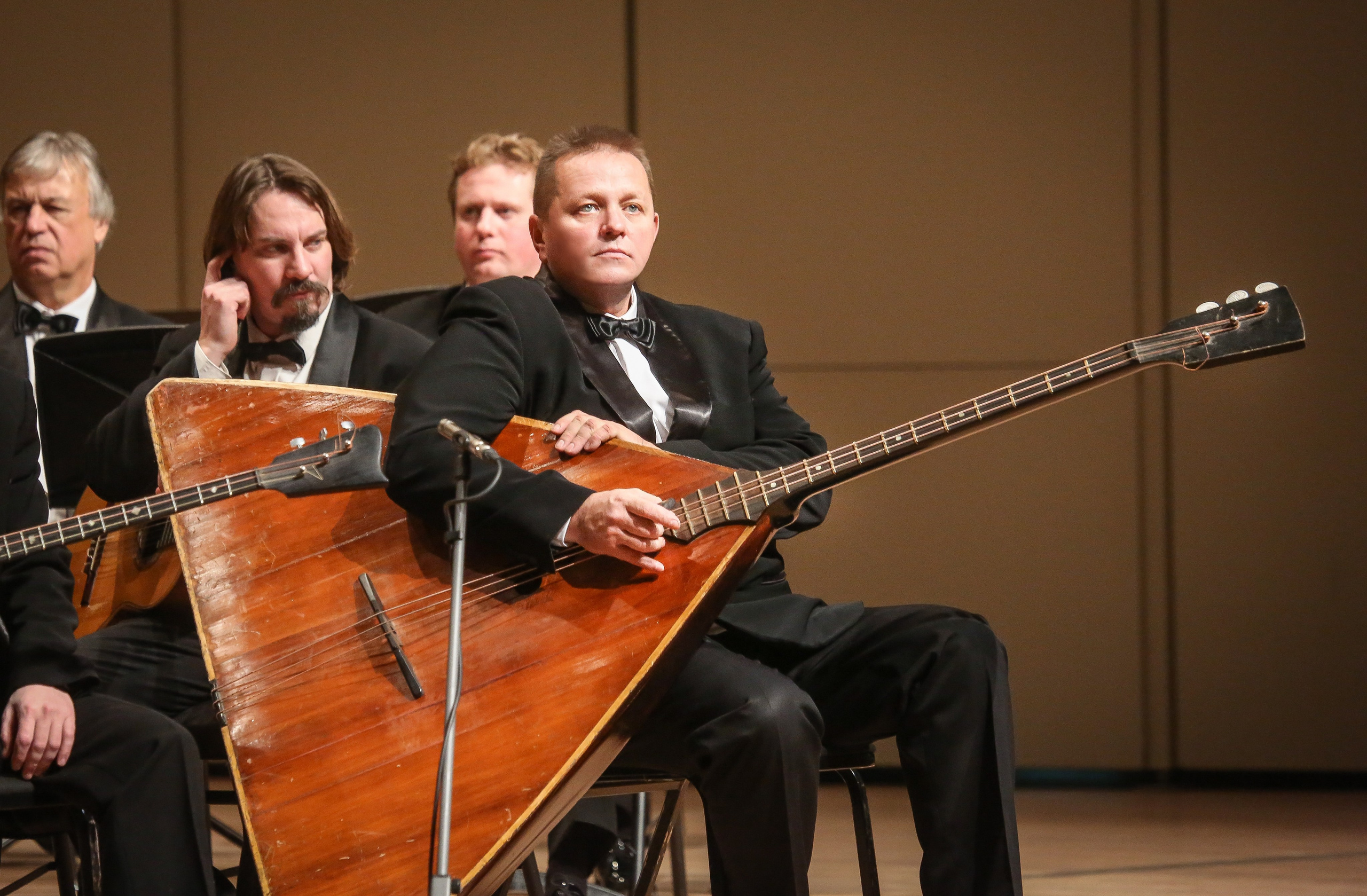 Концерт «Король репортеров» с Дмитрием Назаровым. Дарья Письменюк / Darya Leitstern — фотограф, музыкант, журналист, путешественник