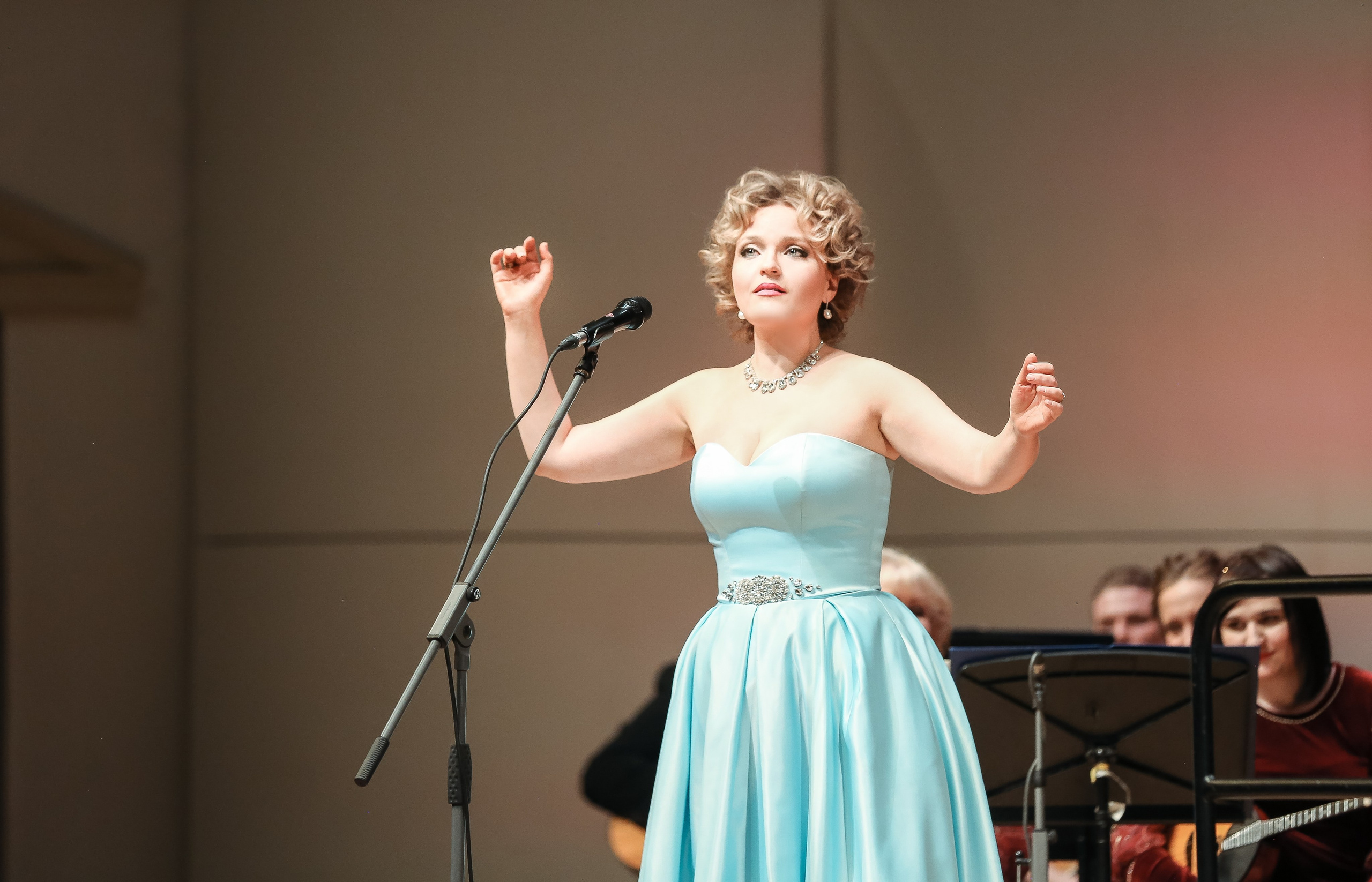 Концерт «Один виток вокруг планеты» ко Дню космонавтики. Дарья Письменюк / Darya Leitstern — фотограф, музыкант, журналист, путешественник