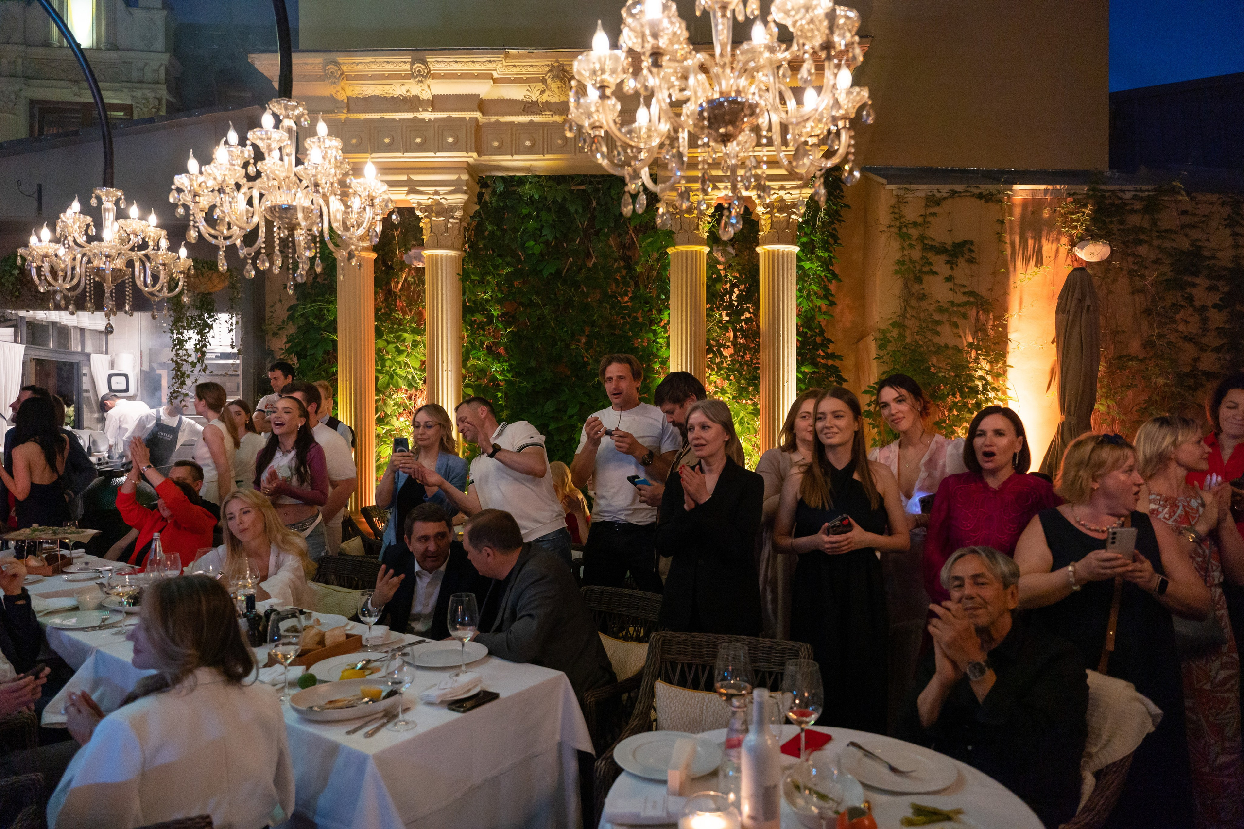 BUTLER открытие летней веранды: выступление группы «Моральный кодекс». Портретный и репортажный фотограф в Москве Разуменко Роман