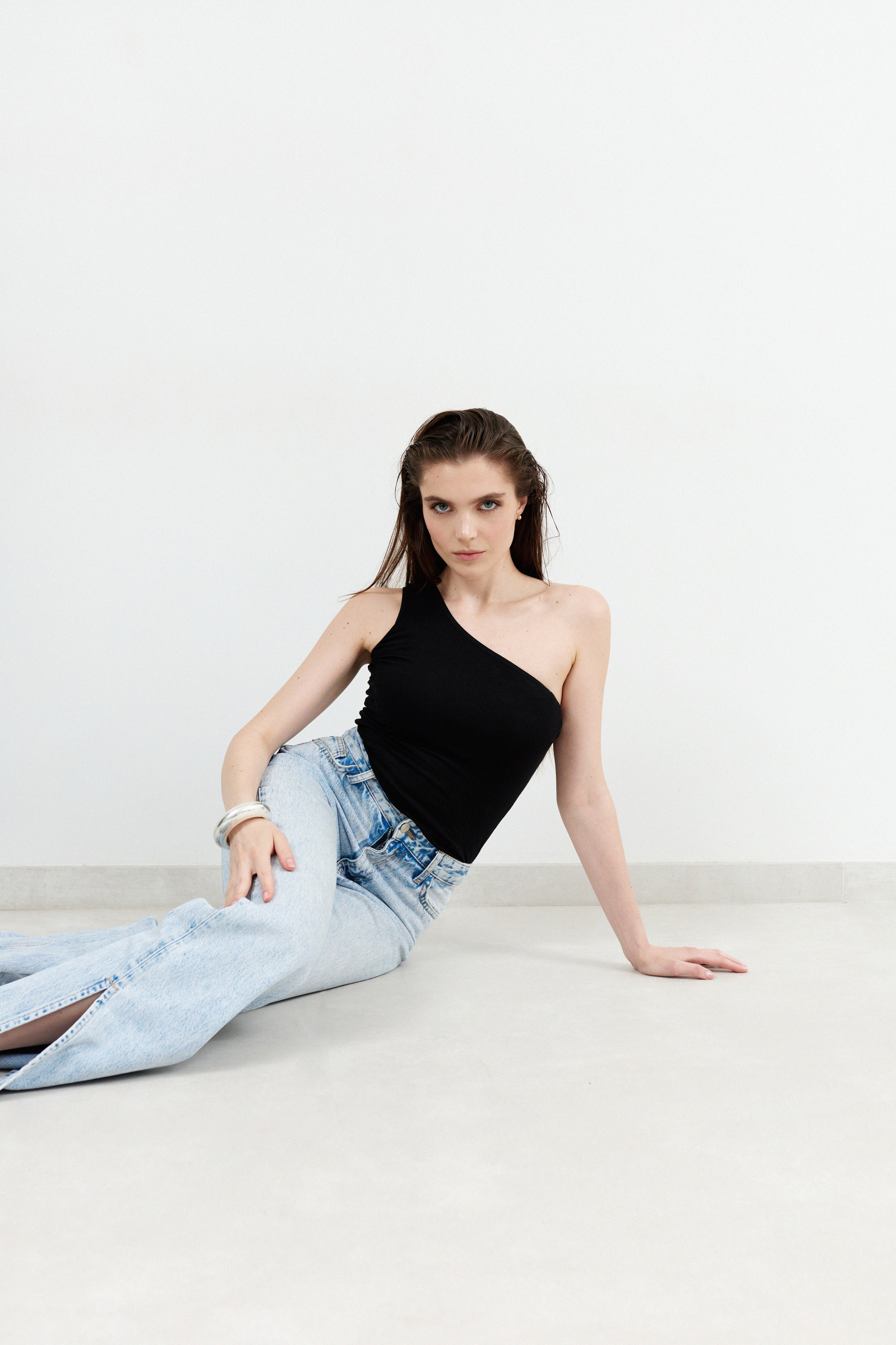 Polina G. Фотограф для брендов в Москве