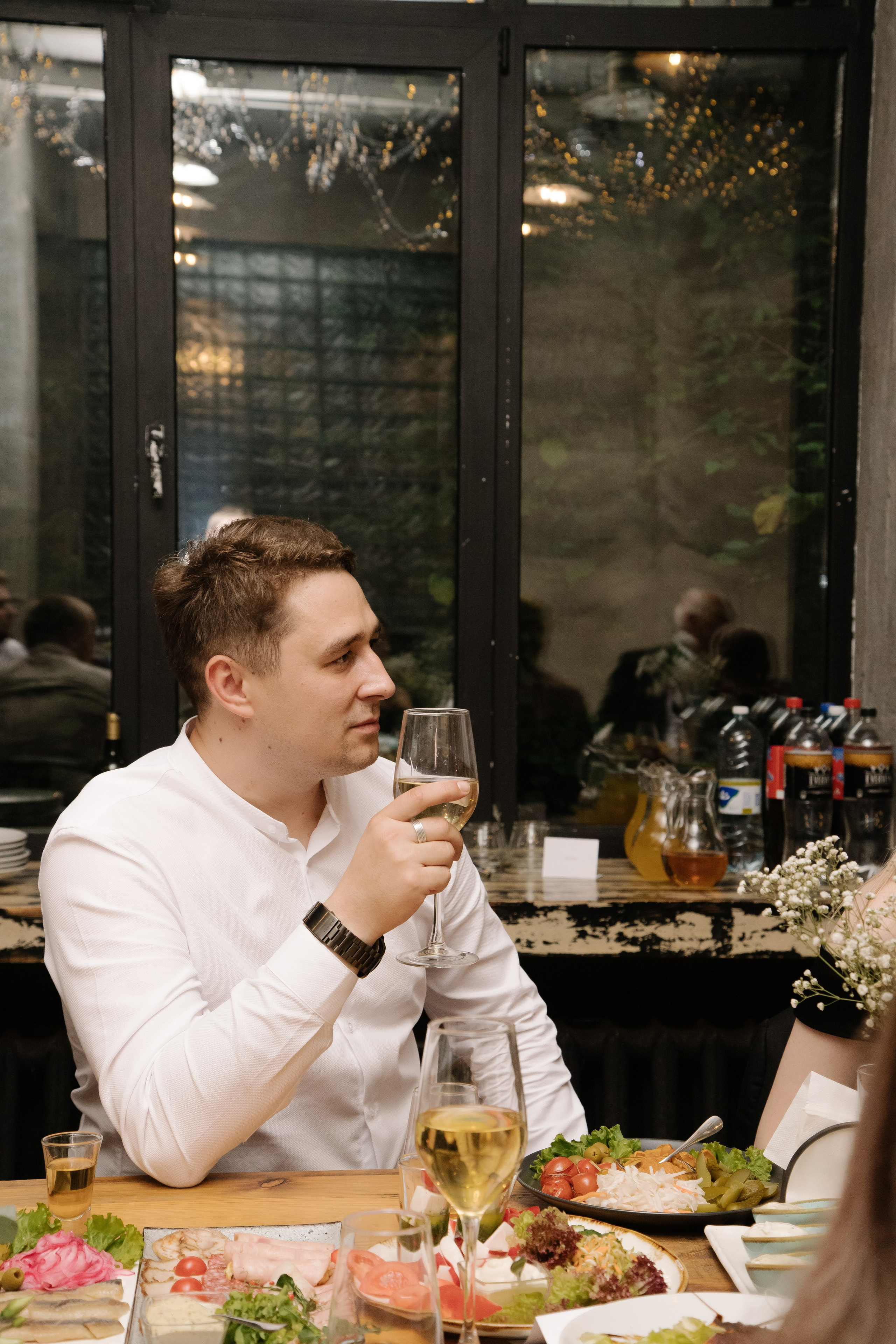 Цветочная локация. Свадебный фотограф Челябинск Полина Чеботарь