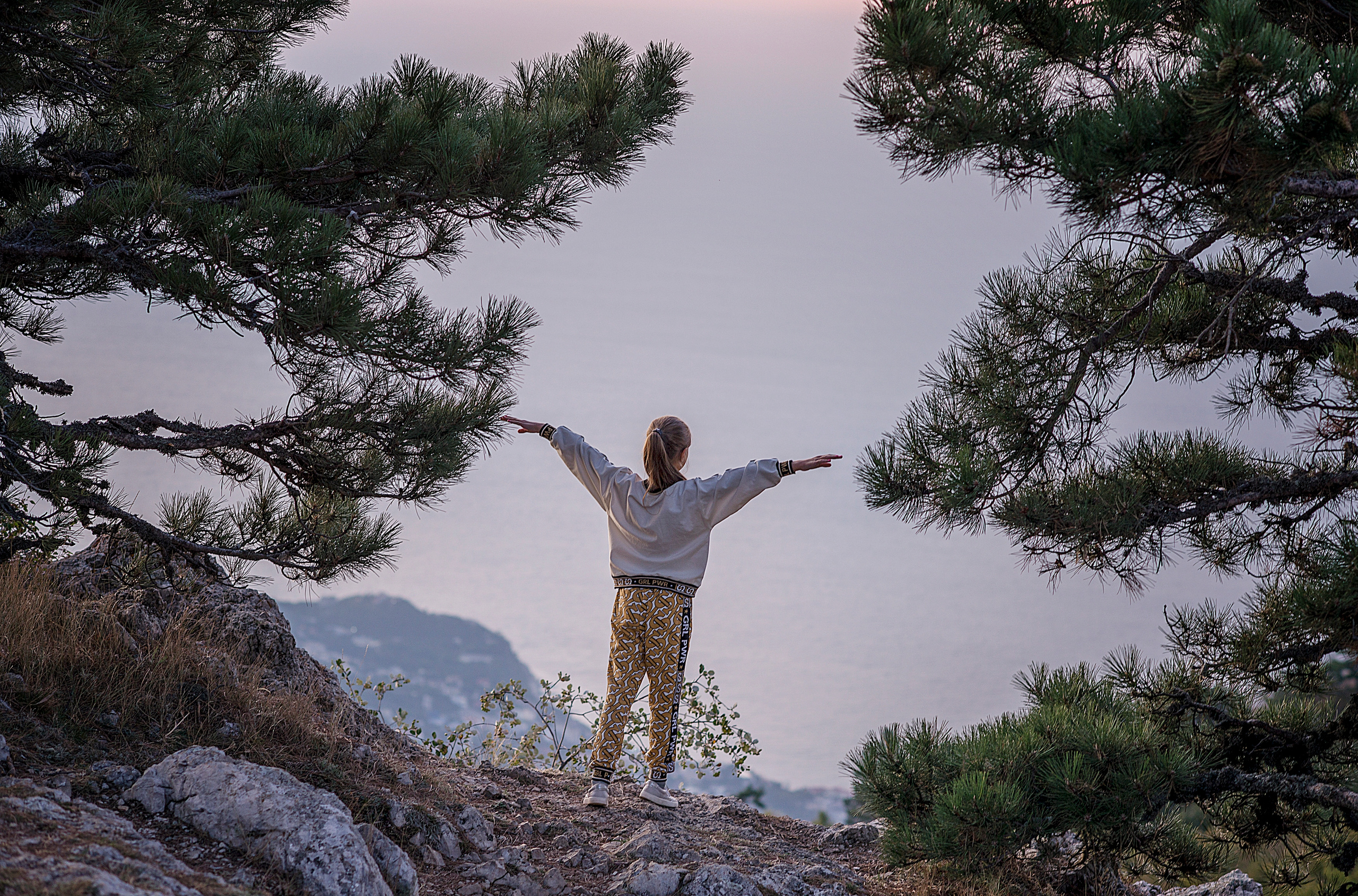Рассвет на горе Ай-Петри. Семейный и детский фотограф в Севастополе. Семейный фотограф в Ялте