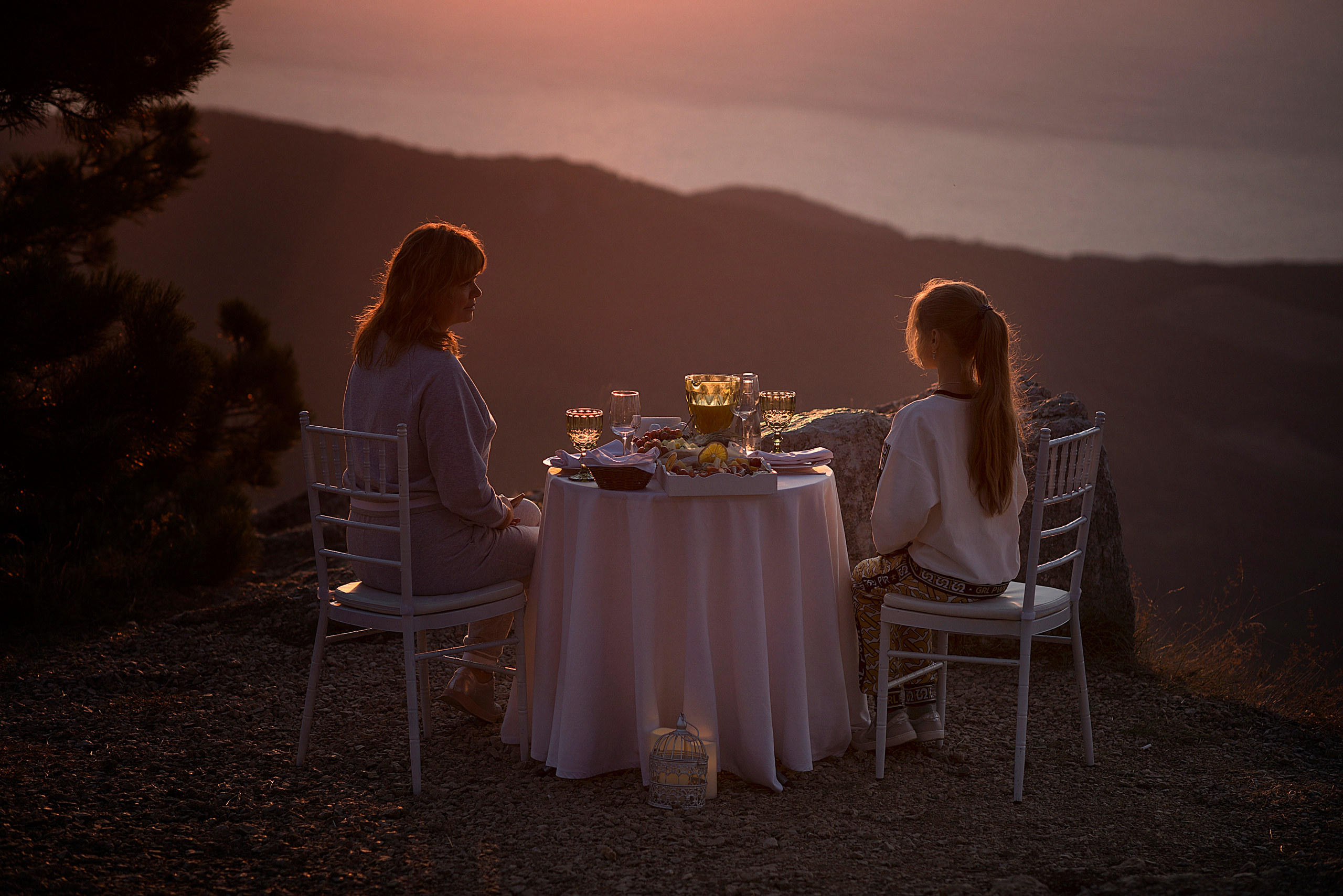 Рассвет на горе Ай-Петри. Семейный и детский фотограф в Севастополе. Семейный фотограф в Ялте