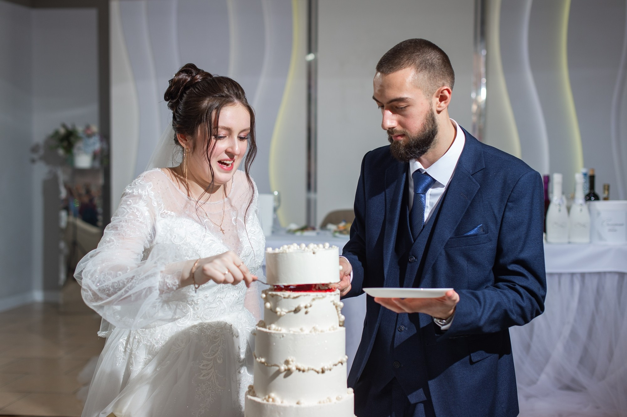 Студия и банкет. Свадебный и семейный фотограф в Омске Мормулев Михаил