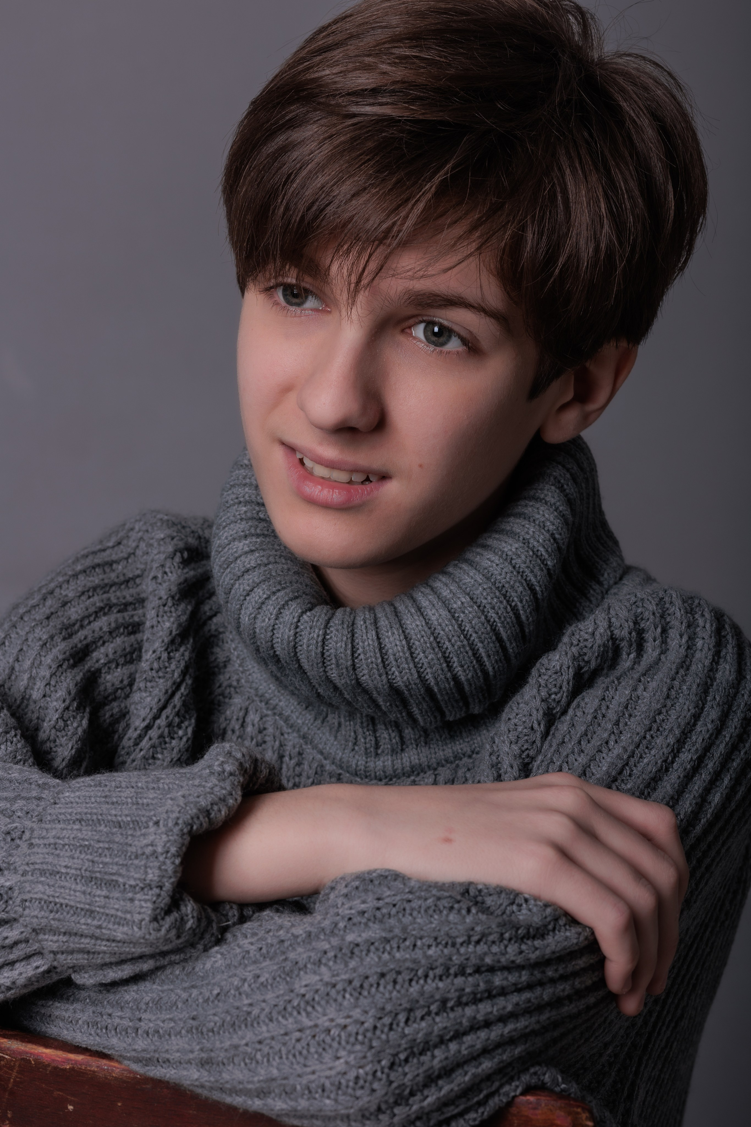 АРТЁМ. Я фотограф из Москвы к Вашим услугам