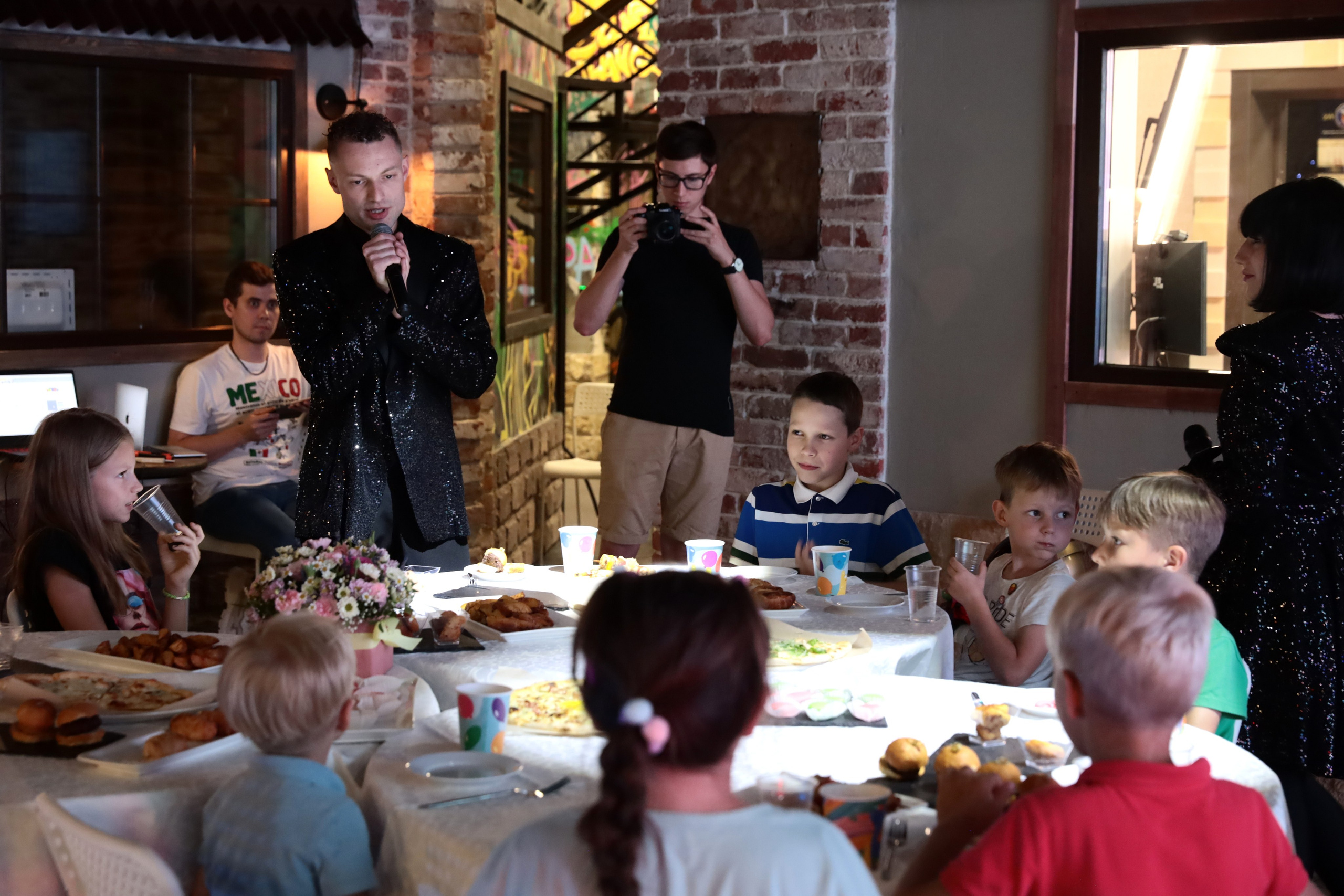 ДЕНЬ РОЖДЕНИЯ АЛЕКСАНДРА. Фотограф мероприятий Ирина Каширина