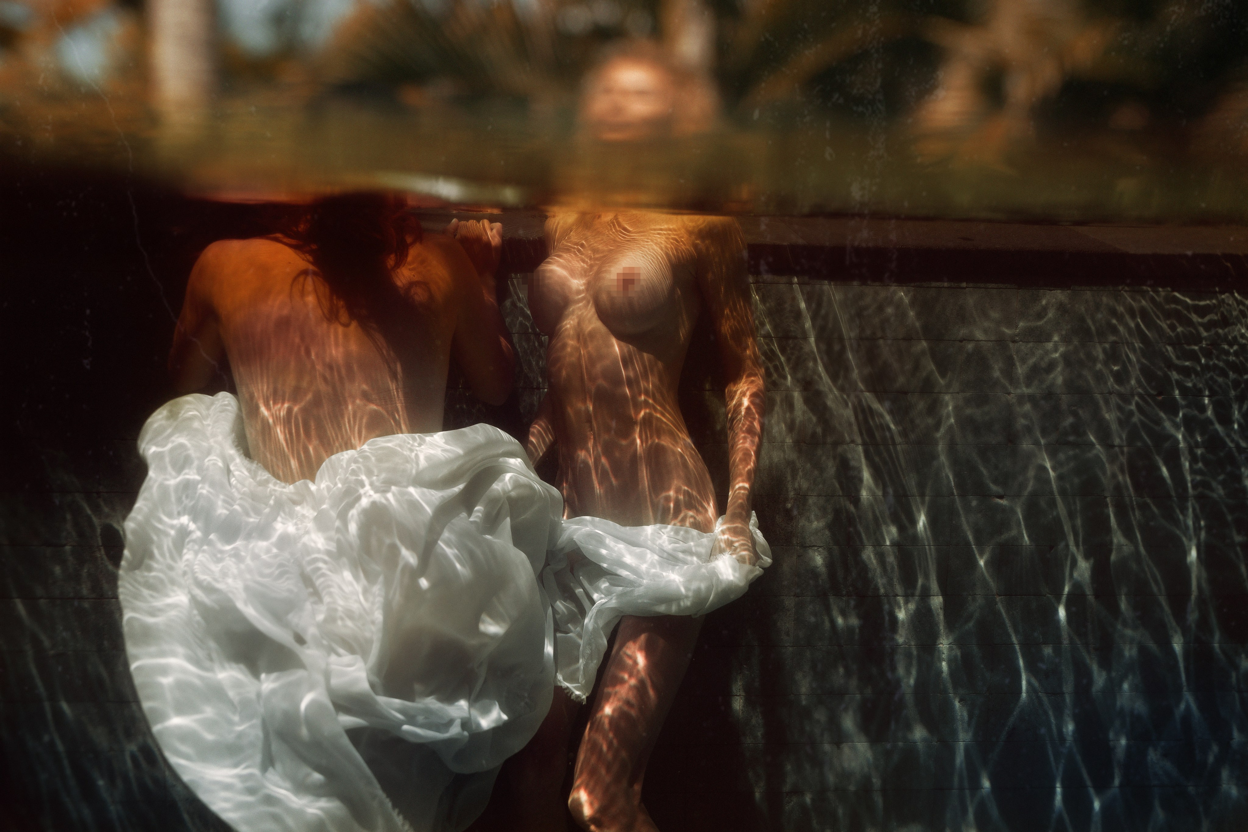 Фотосесии в Бассейне 18+. Лайфстайл Фотограф и Профессиональный Водный Фотограф в Москве