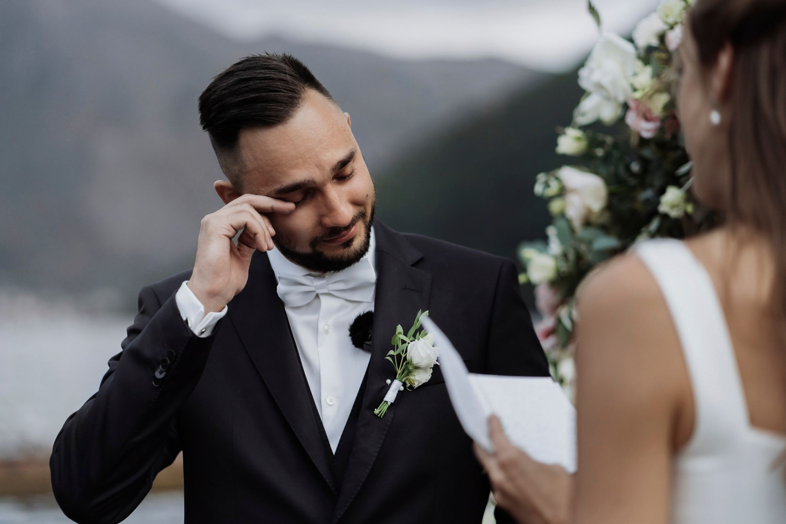 Gregory — Anna. Elopement Wedding Photographer