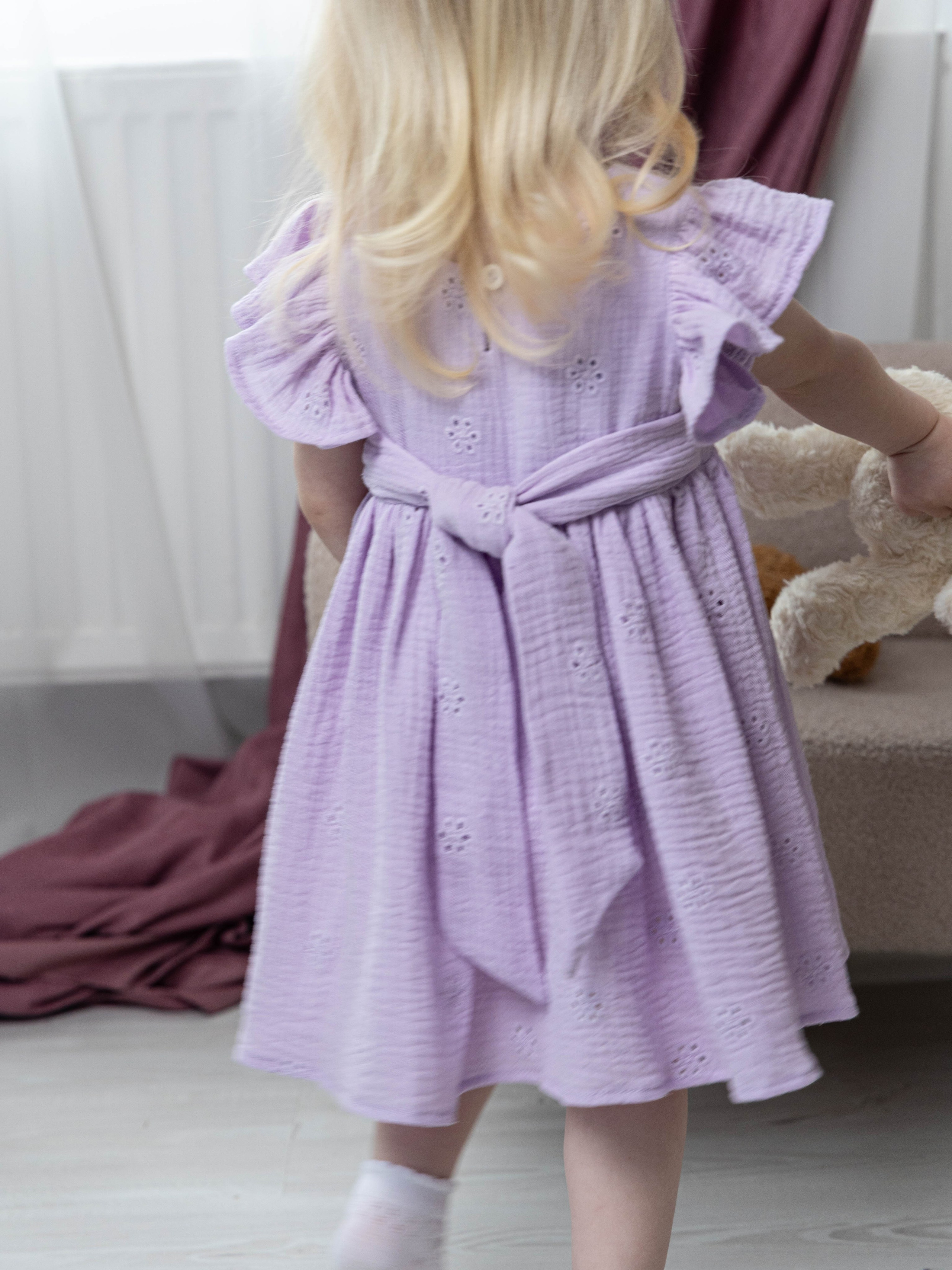 Детские платья. Фотограф для маркетплейсов, фотоуслуги в Жуковском Татьяна Марсуверских