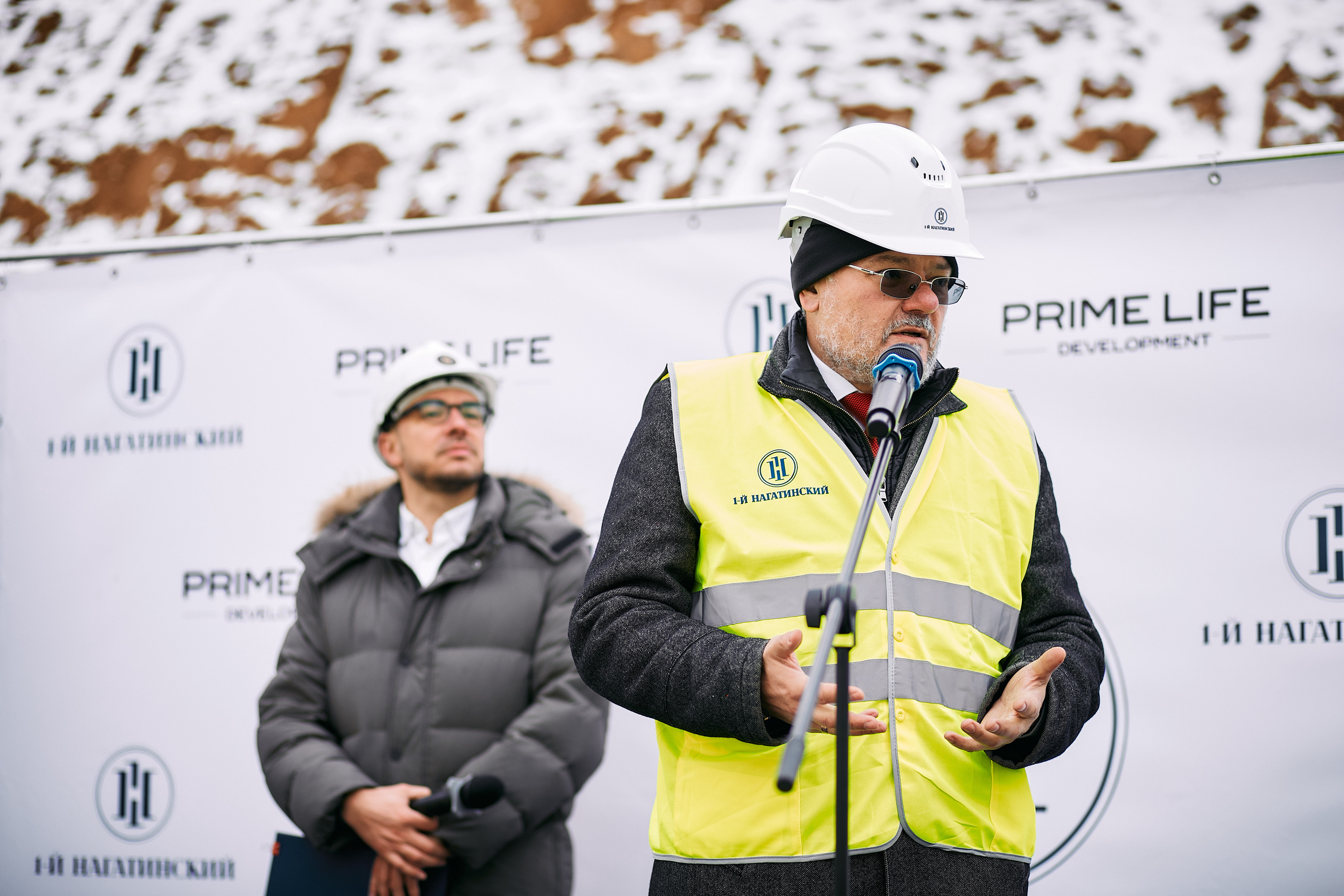 Символическая заливка бетона, ЖК Нагатинский. Фотограф рынка недвижимости Павел Хоменко