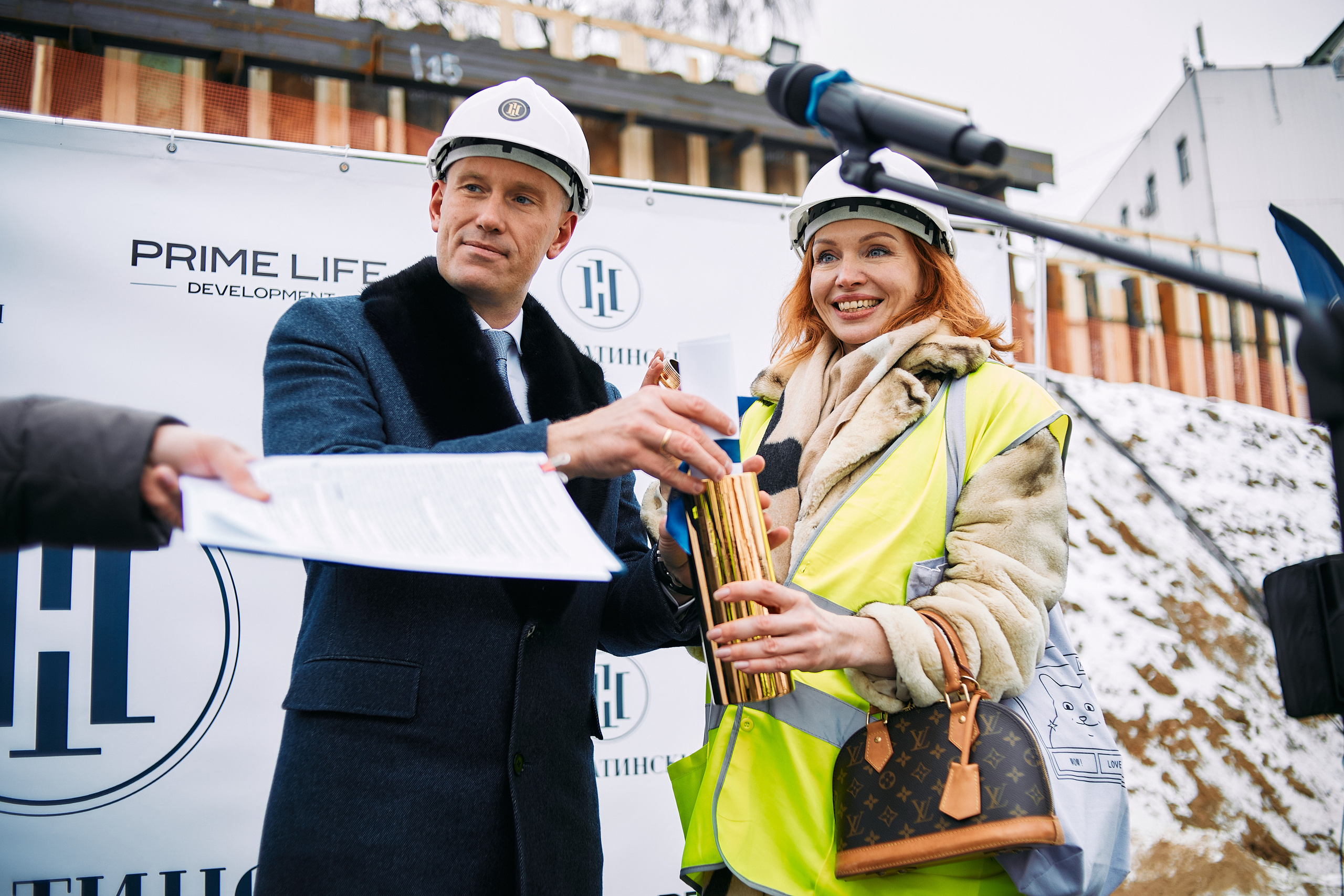 Символическая заливка бетона, ЖК Нагатинский. Фотограф рынка недвижимости Павел Хоменко