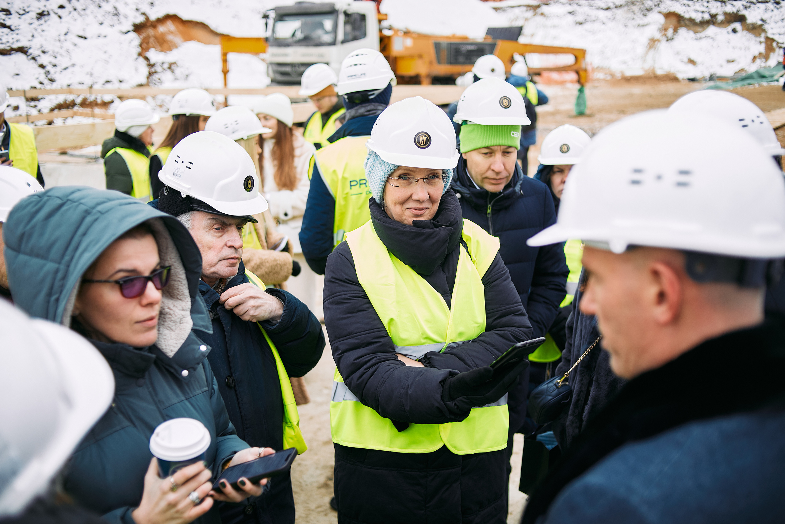 Символическая заливка бетона, ЖК Нагатинский. Фотограф рынка недвижимости Павел Хоменко